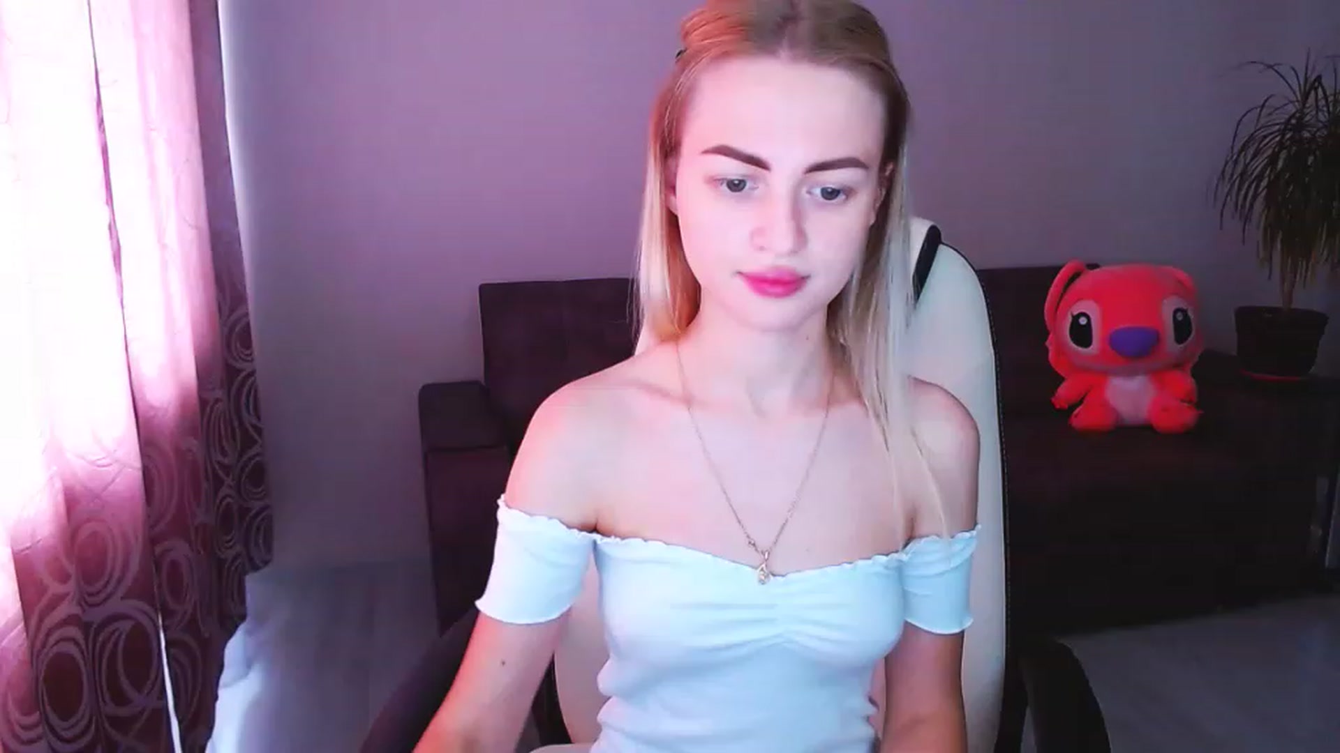 Gallery image thumbnail from BlackLovee's myfreecams stream on, 06/22/2023, 12:15 image 13 of 20