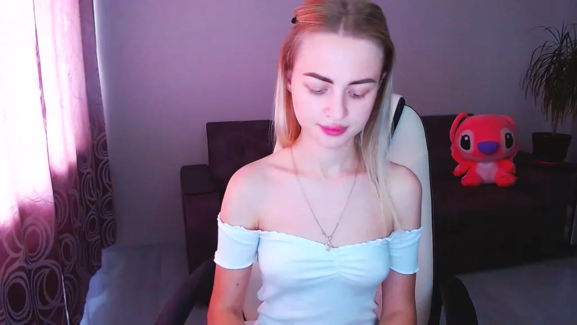 Gallery image thumbnail from BlackLovee's myfreecams stream on, 06/22/2023, 12:15 image 14 of 20