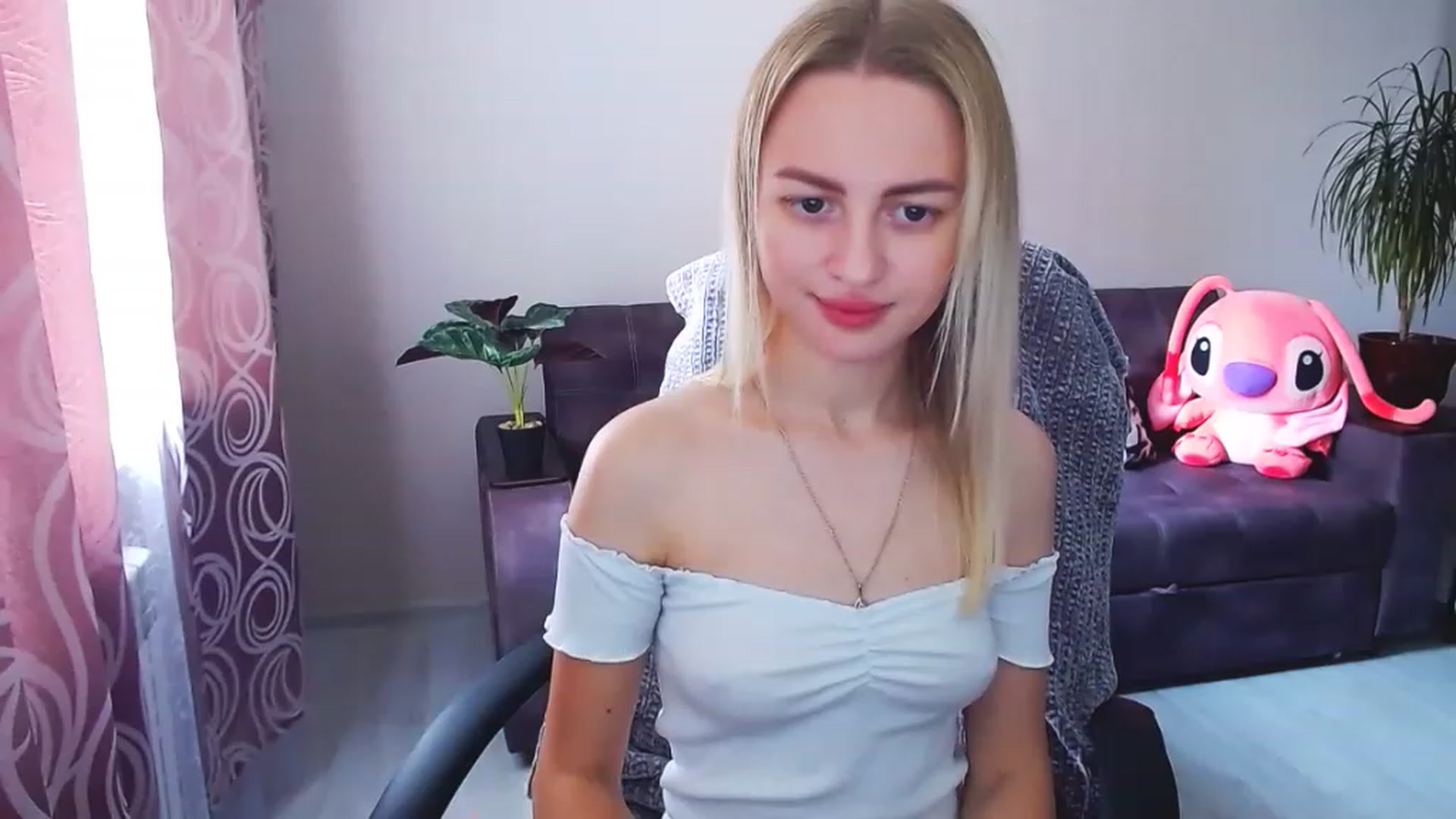 Gallery image thumbnail from BlackLovee's myfreecams stream on, 06/26/2023, 09:37 image 5 of 20