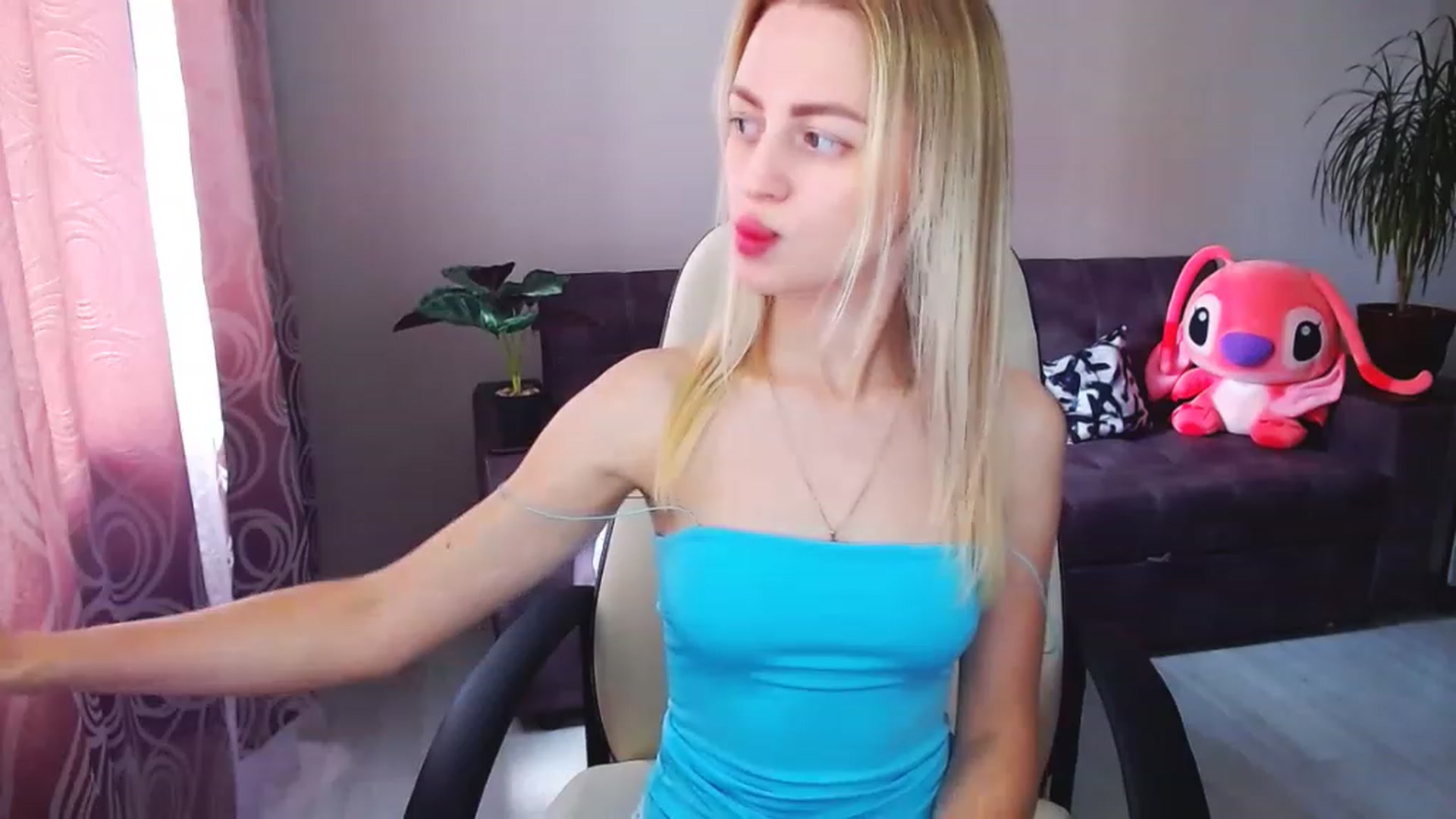 Gallery image thumbnail from BlackLovee's myfreecams stream on, 06/26/2023, 10:23 image 12 of 20