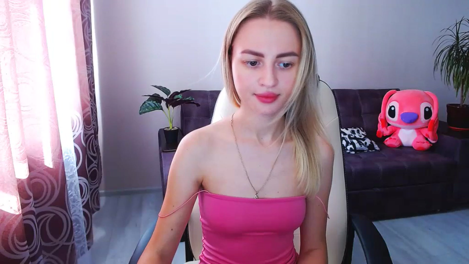 Gallery image thumbnail from BlackLovee's myfreecams stream on, 07/05/2023, 13:19 image 4 of 20