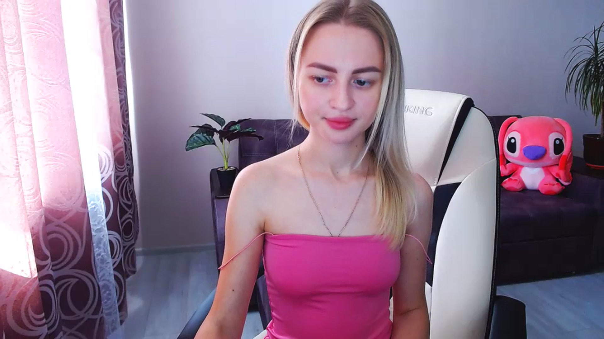 Gallery image thumbnail from BlackLovee's myfreecams stream on, 07/05/2023, 13:19 image 15 of 20