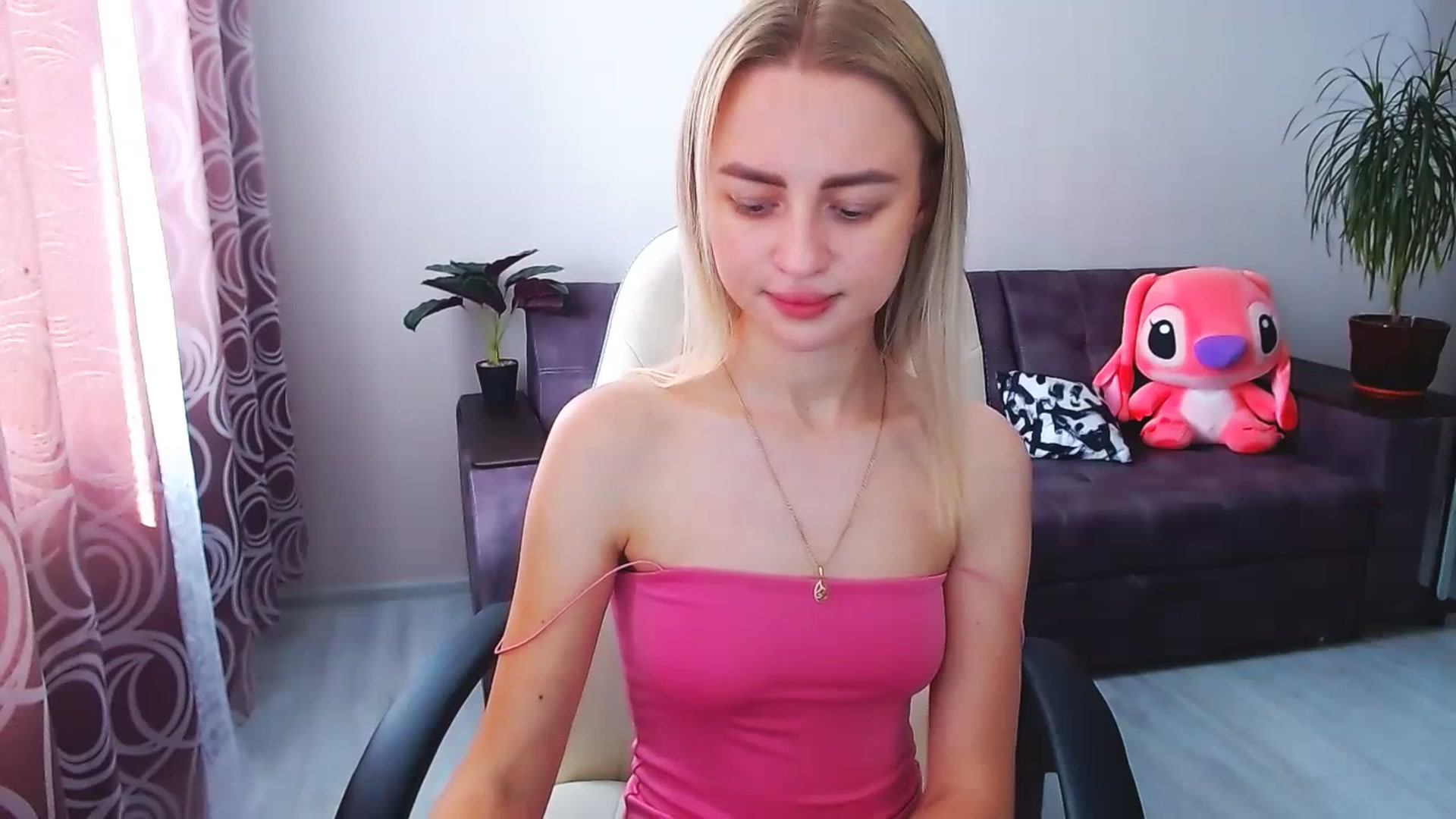 Gallery image thumbnail from BlackLovee's myfreecams stream on, 07/06/2023, 12:25 image 14 of 20