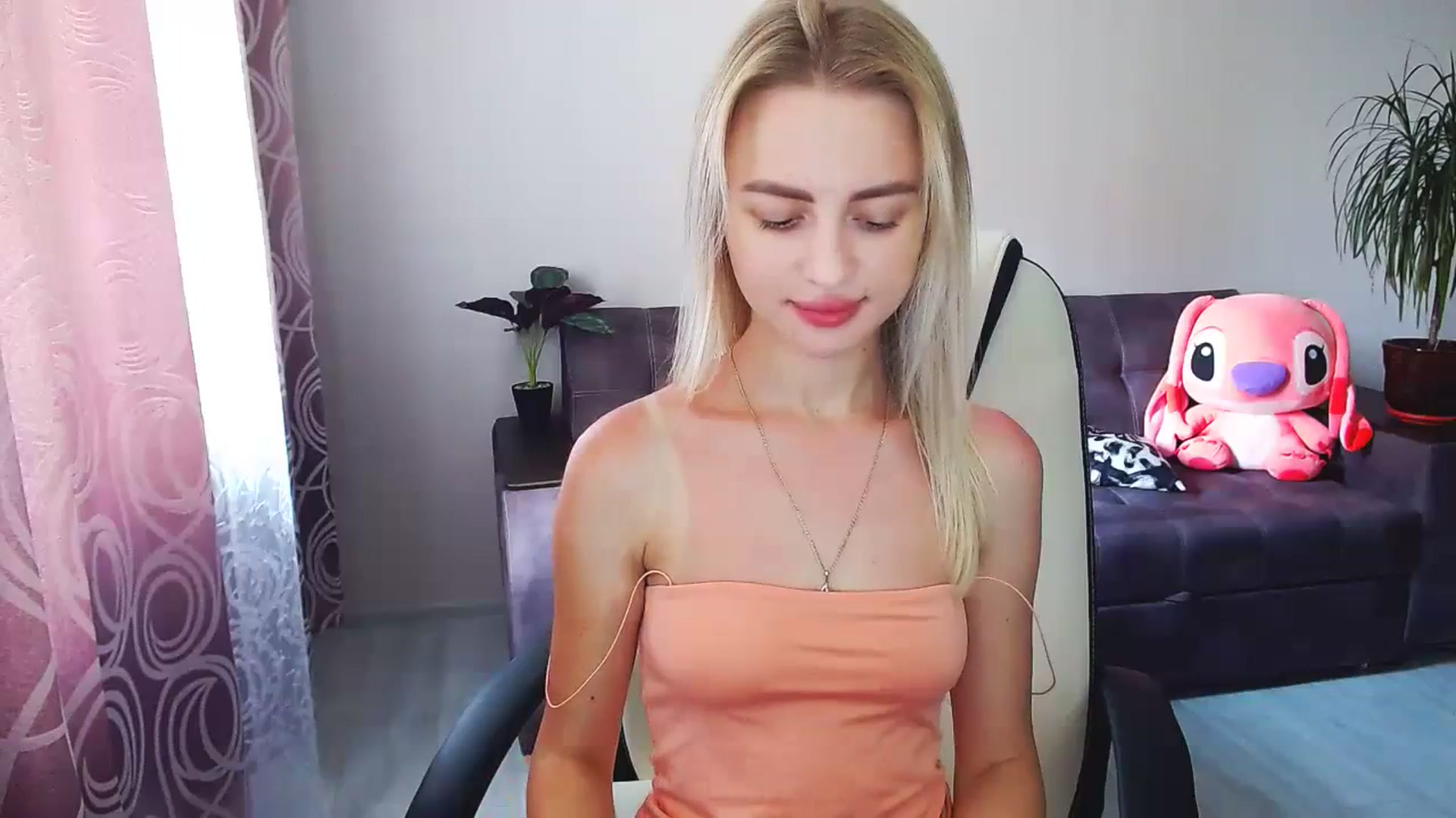Gallery image thumbnail from BlackLovee's myfreecams stream on, 07/10/2023, 08:32 image 18 of 20