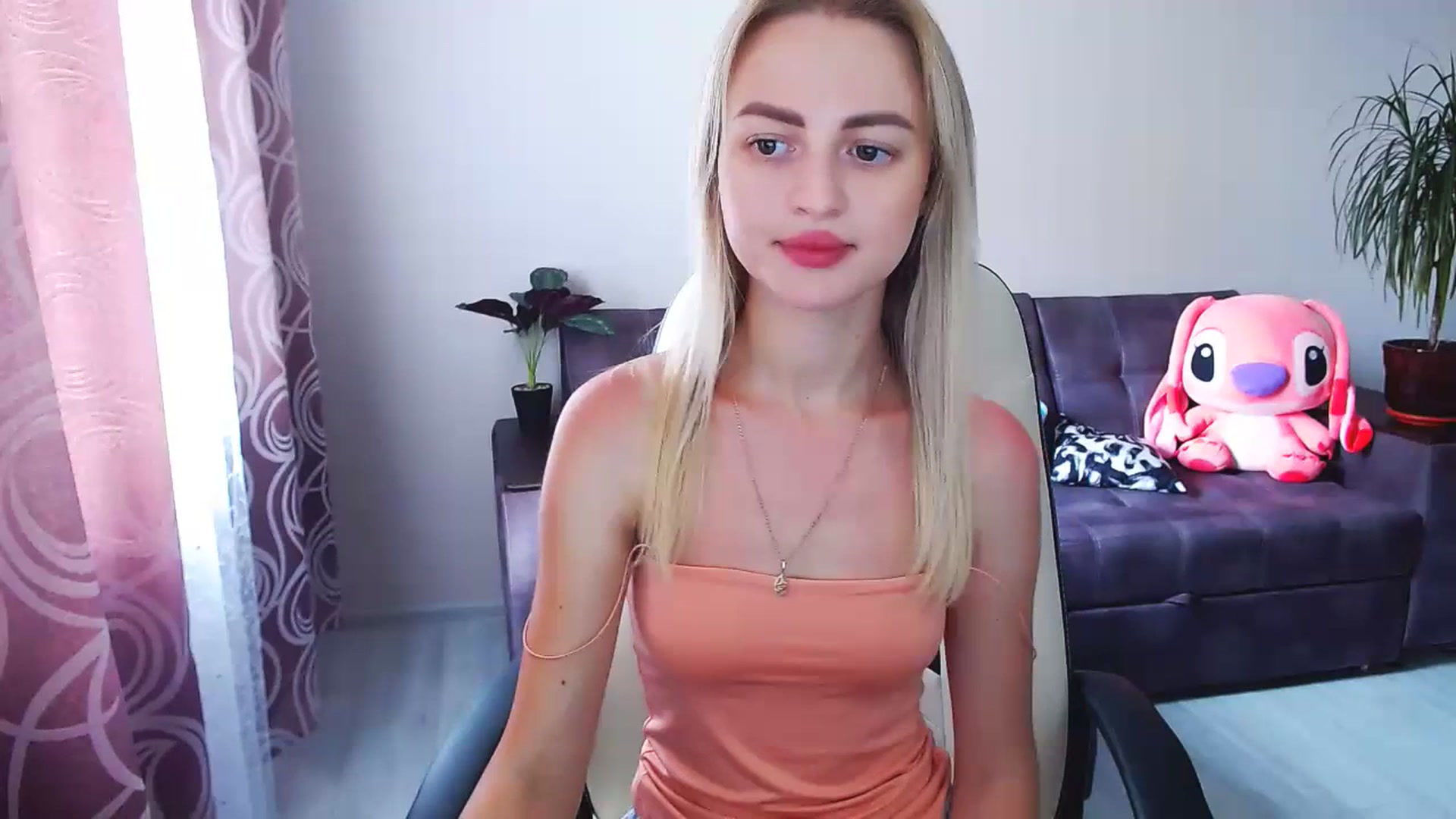 Gallery image thumbnail from BlackLovee's myfreecams stream on, 07/10/2023, 08:32 image 4 of 20