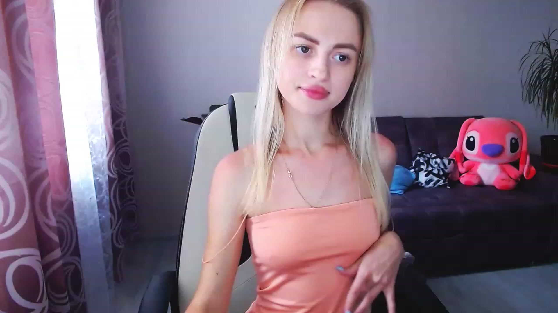 Gallery image thumbnail from BlackLovee's myfreecams stream on, 07/10/2023, 13:05 image 14 of 20