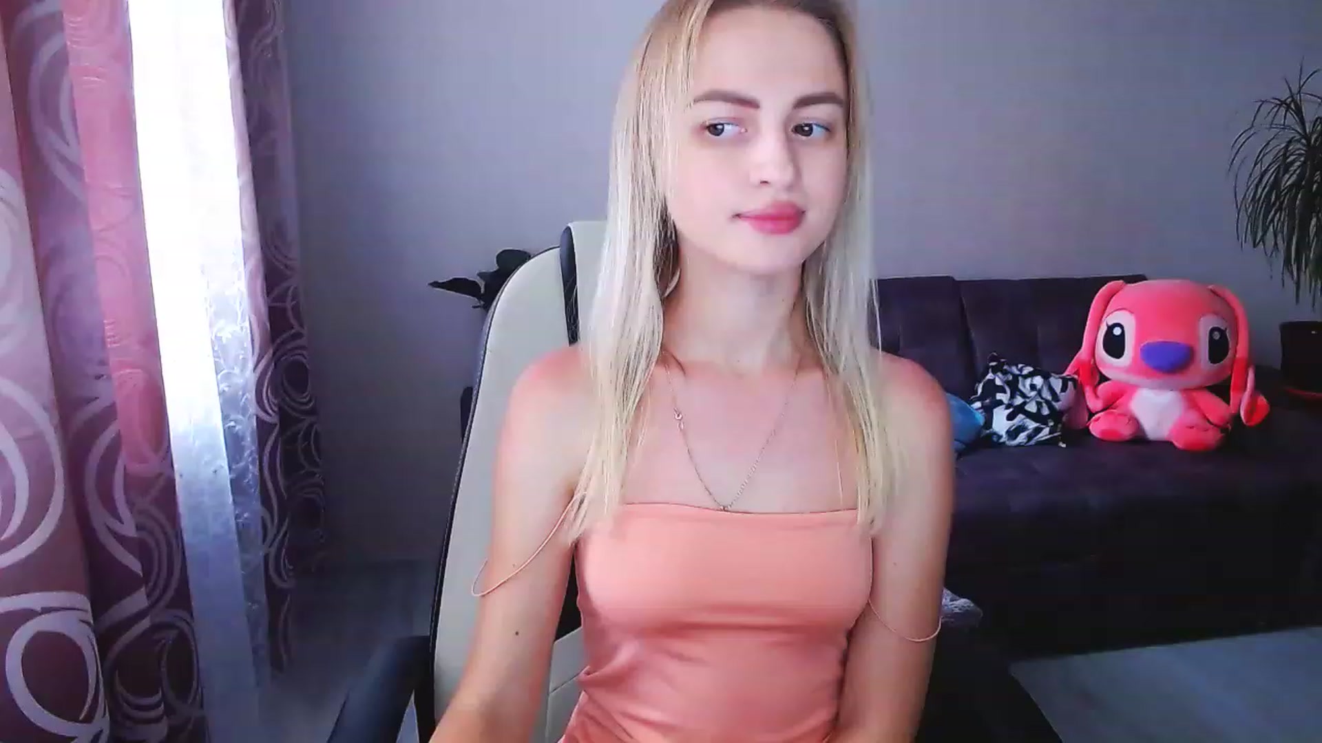 Gallery image thumbnail from BlackLovee's myfreecams stream on, 07/10/2023, 13:05 image 17 of 20