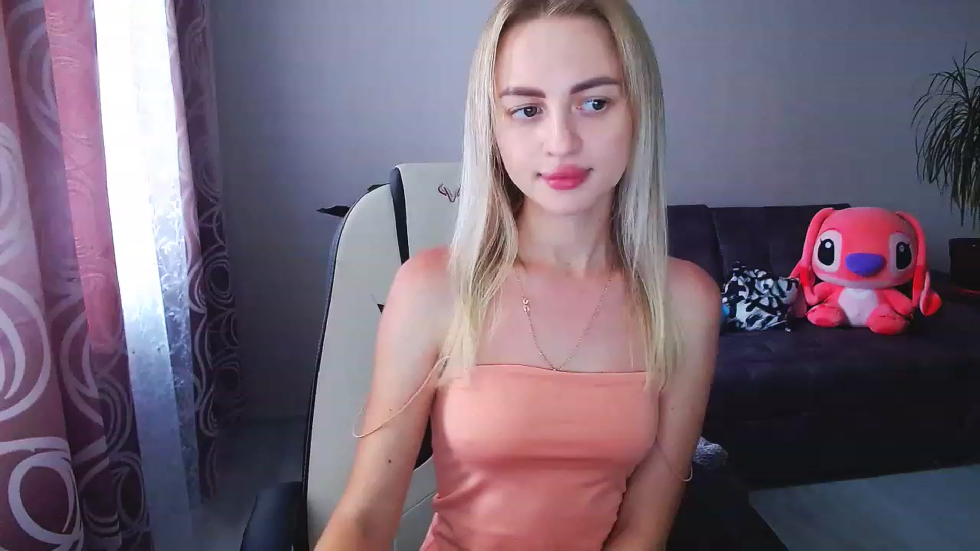 Gallery image thumbnail from BlackLovee's myfreecams stream on, 07/10/2023, 13:05 image 13 of 20