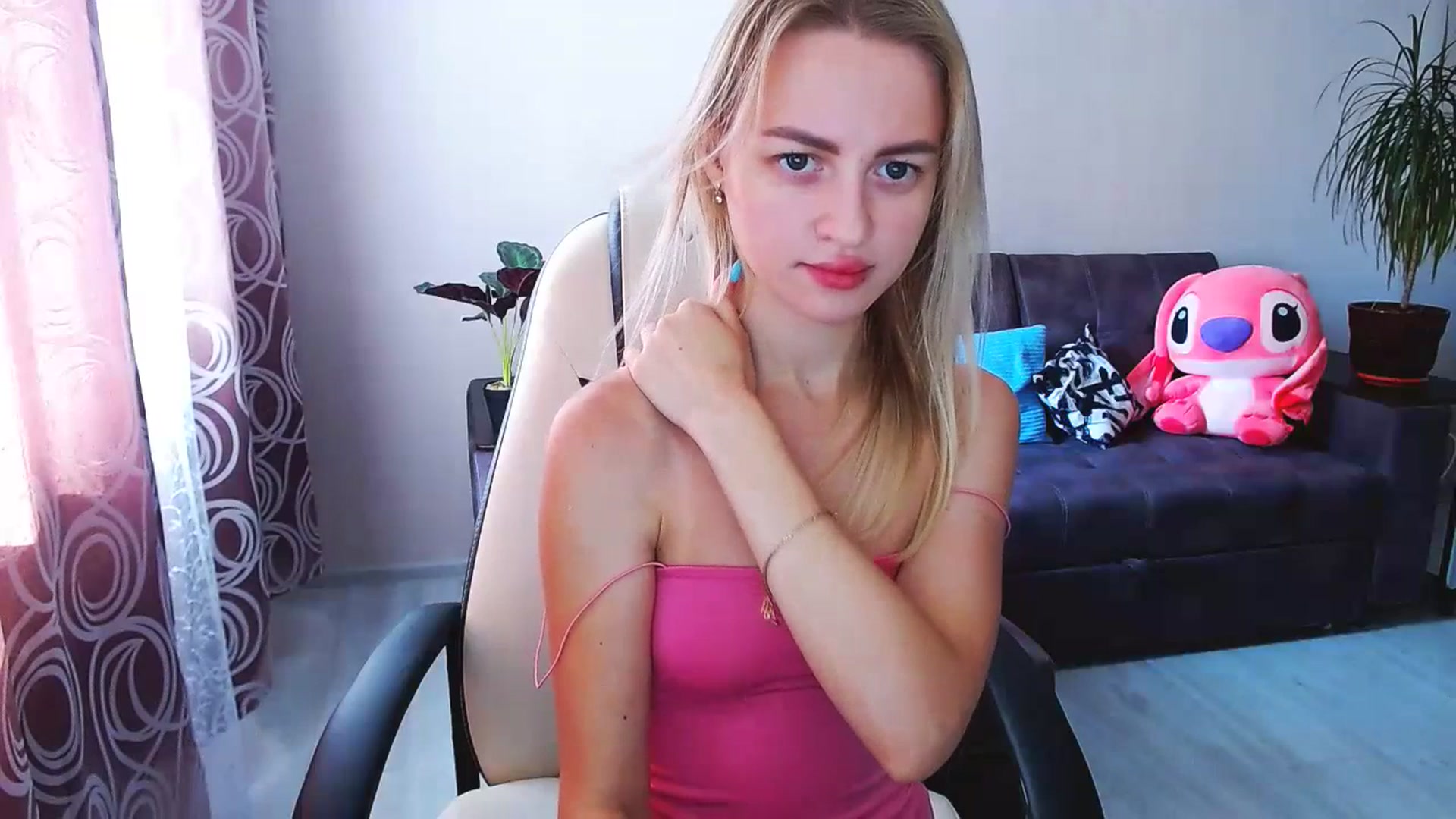 Gallery image thumbnail from BlackLovee's myfreecams stream on, 07/14/2023, 12:24 image 17 of 20