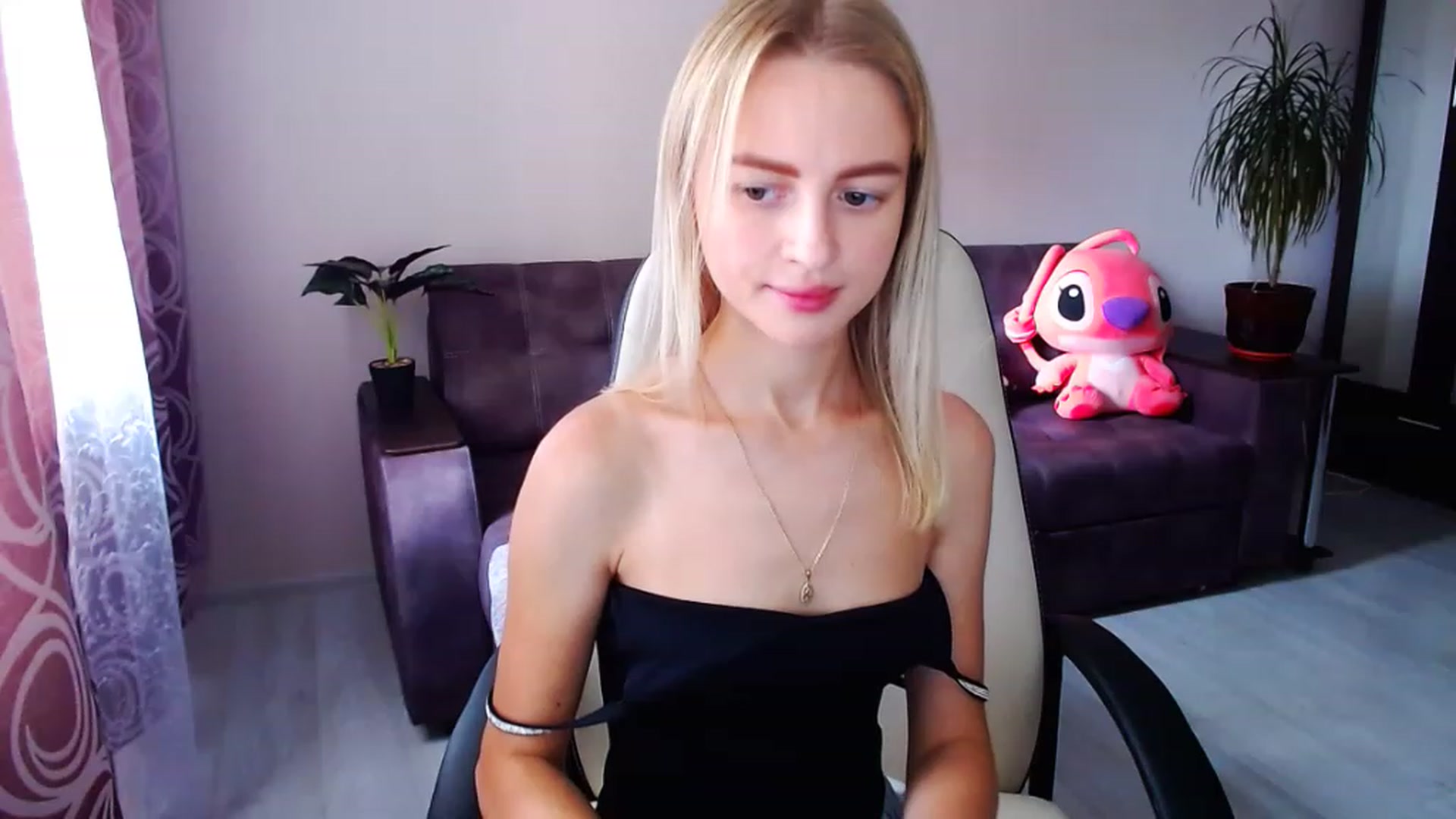 Gallery image thumbnail from BlackLovee's myfreecams stream on, 07/29/2023, 11:06 image 5 of 20