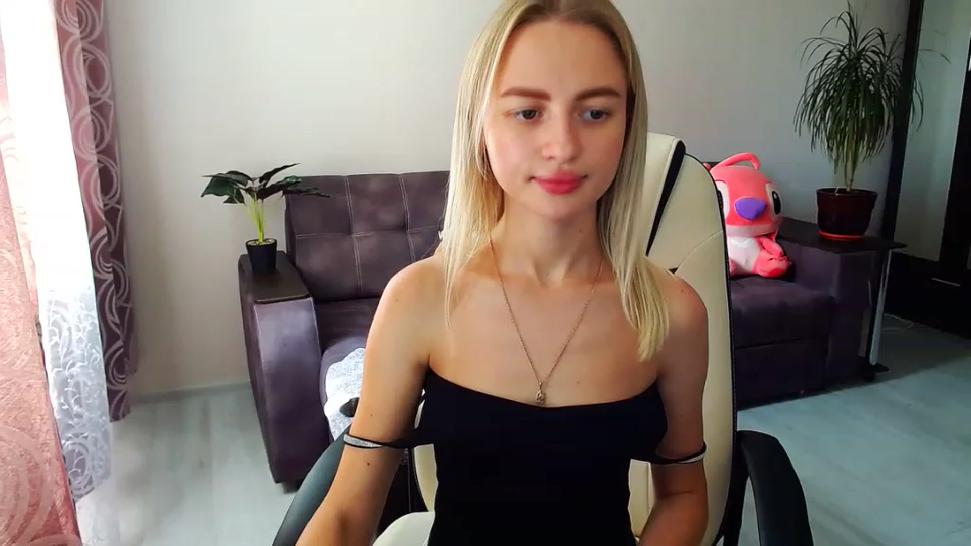 Gallery image thumbnail from BlackLovee's myfreecams stream on, 07/29/2023, 11:06 image 18 of 20