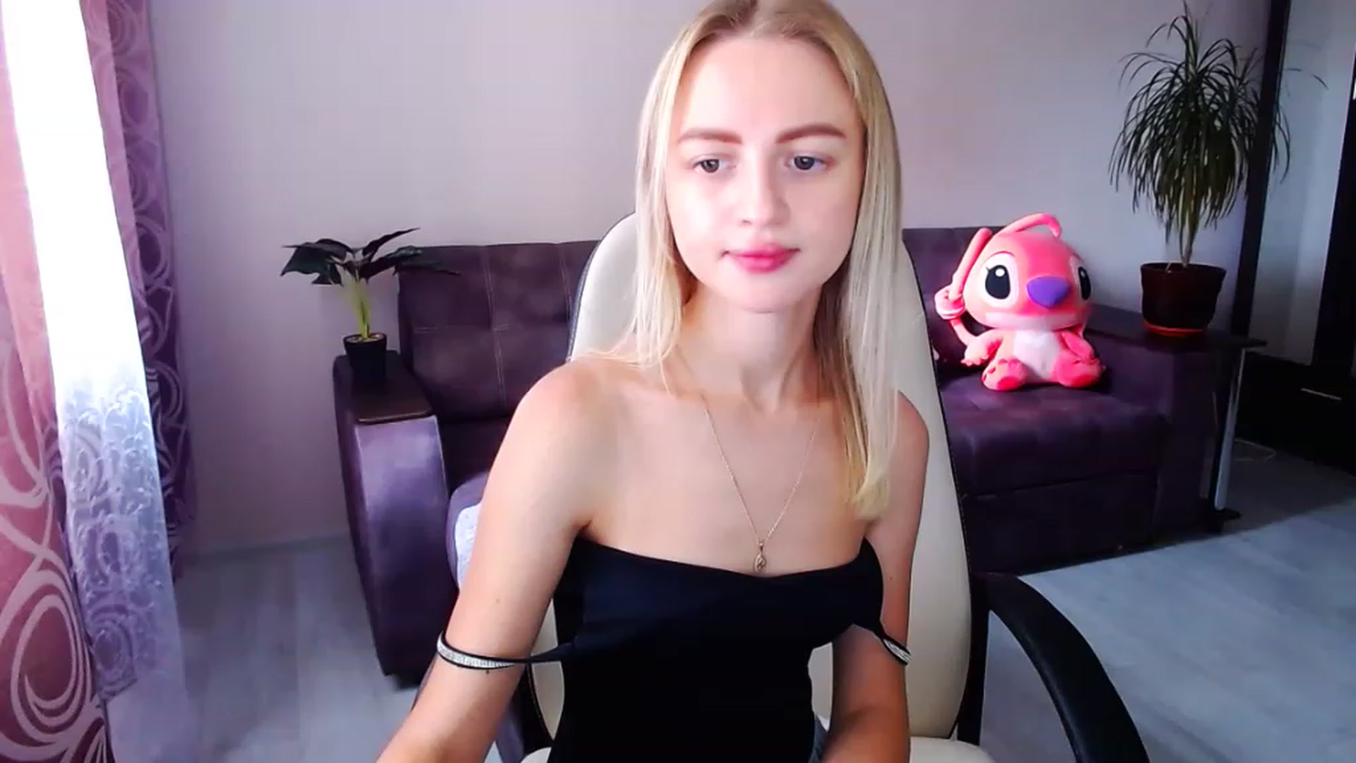 Gallery image thumbnail from BlackLovee's myfreecams stream on, 07/29/2023, 11:06 image 3 of 20