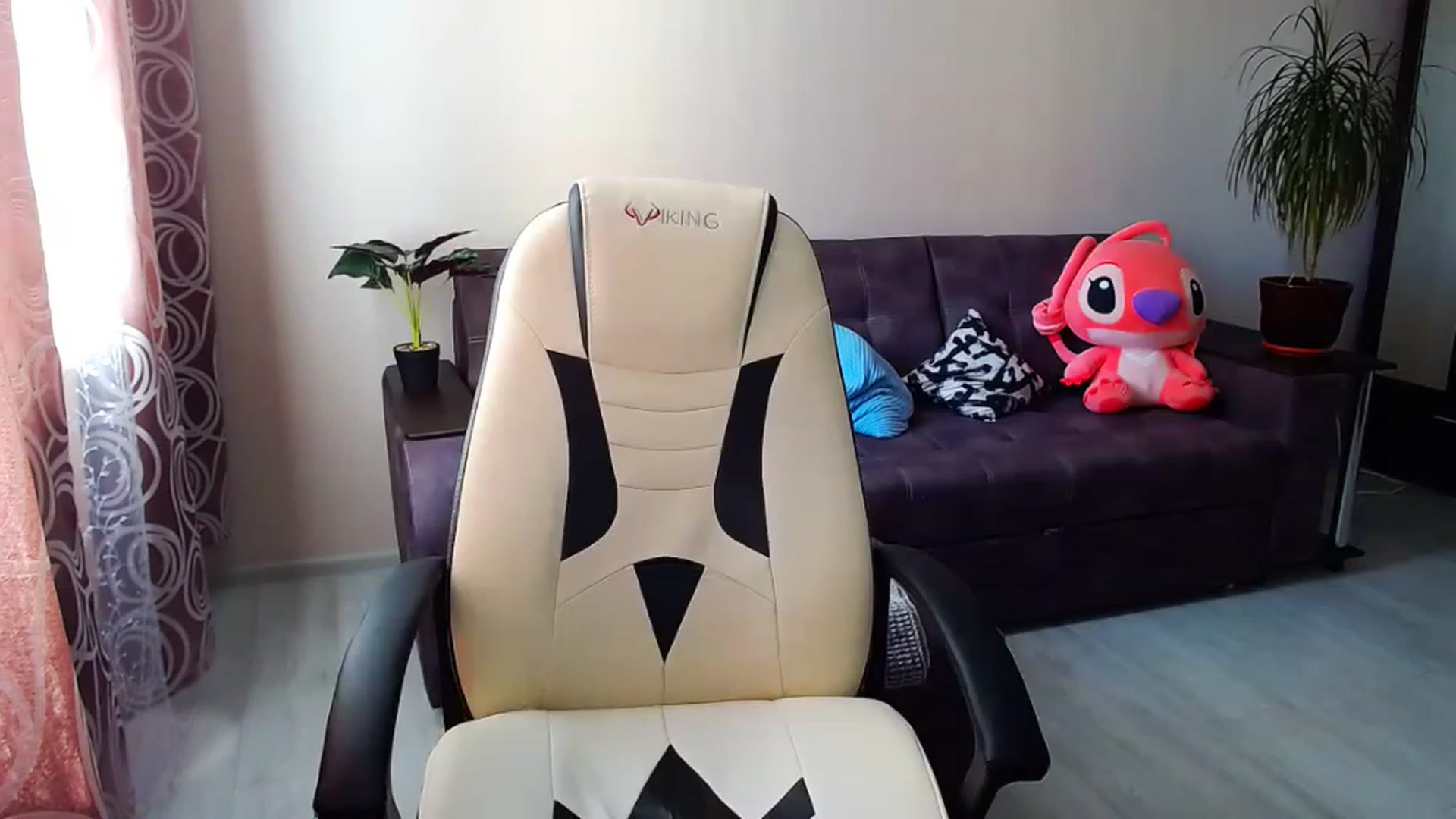 Gallery image thumbnail from BlackLovee's myfreecams stream on, 07/29/2023, 12:36 image 9 of 20