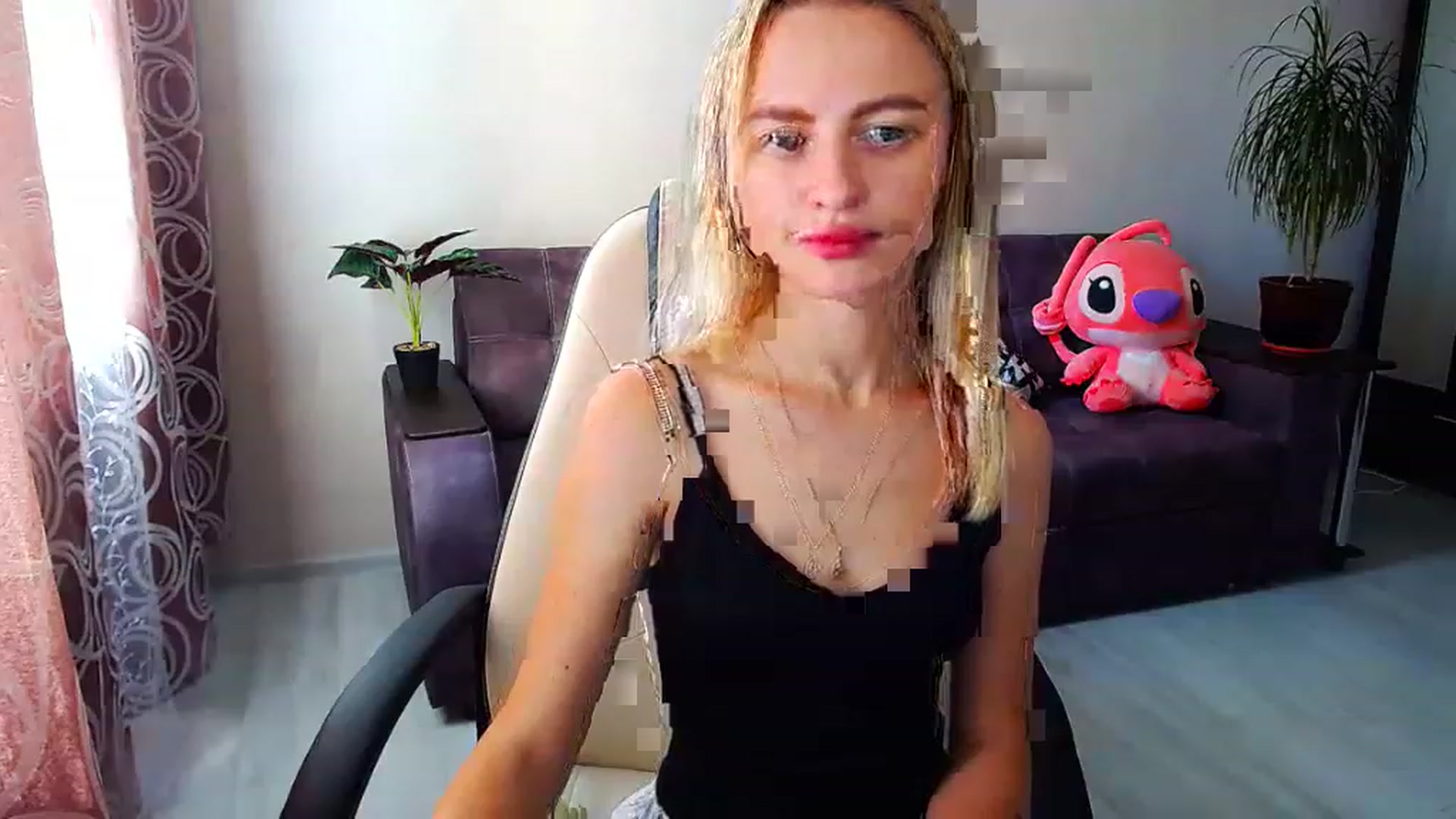 Gallery image thumbnail from BlackLovee's myfreecams stream on, 07/29/2023, 12:36 image 14 of 20