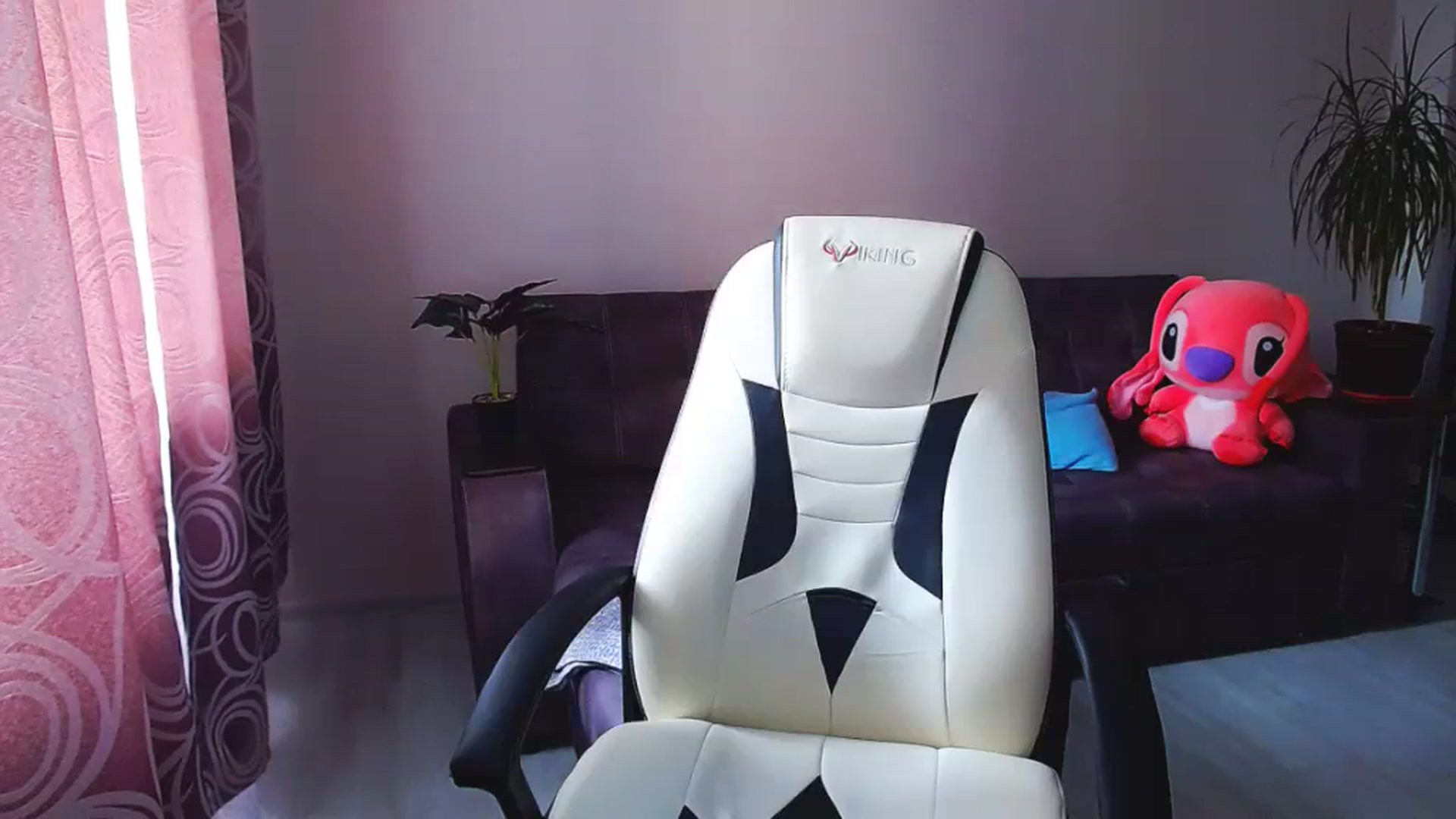 Gallery image thumbnail from BlackLovee's myfreecams stream on, 07/30/2023, 11:15 image 10 of 20