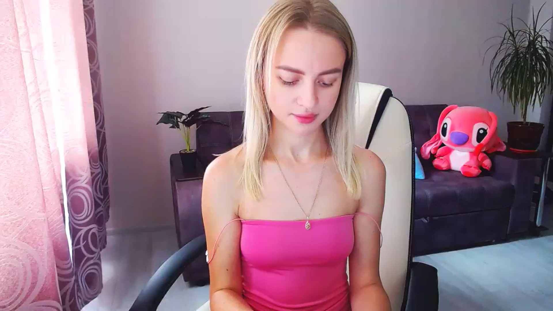 Gallery image thumbnail from BlackLovee's myfreecams stream on, 07/30/2023, 11:15 image 6 of 20