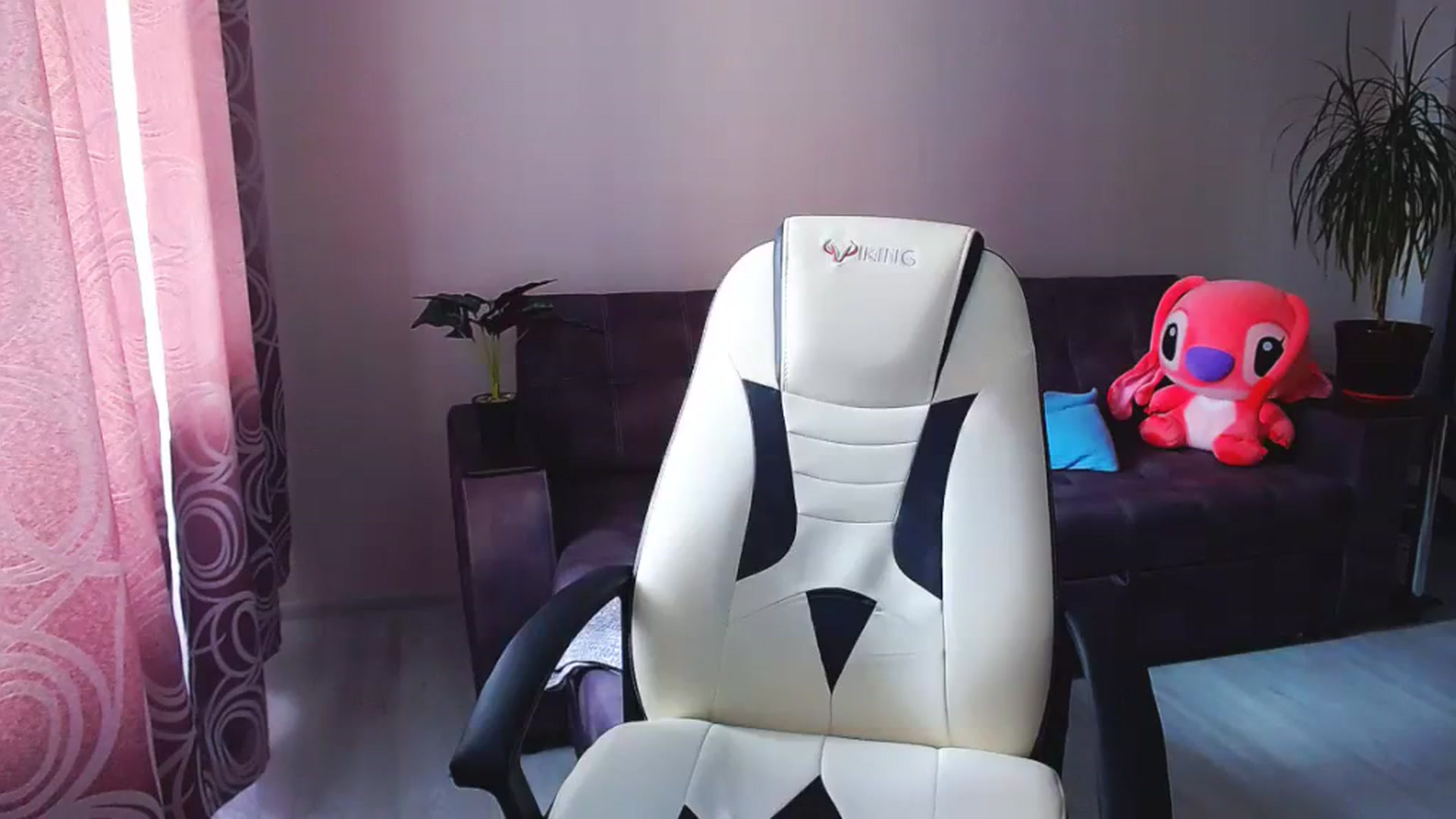 Gallery image thumbnail from BlackLovee's myfreecams stream on, 07/30/2023, 11:15 image 11 of 20