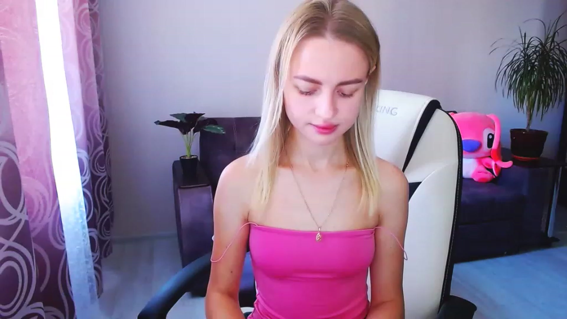 Gallery image thumbnail from BlackLovee's myfreecams stream on, 08/08/2023, 08:02 image 2 of 20
