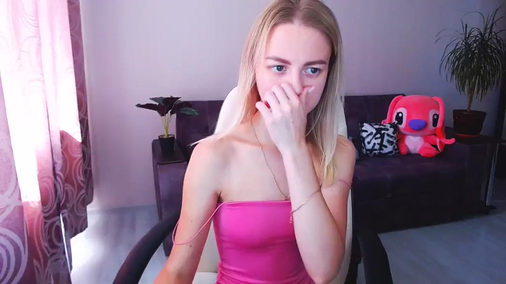 Gallery image thumbnail from BlackLovee's myfreecams stream on, 08/08/2023, 10:07 image 14 of 20