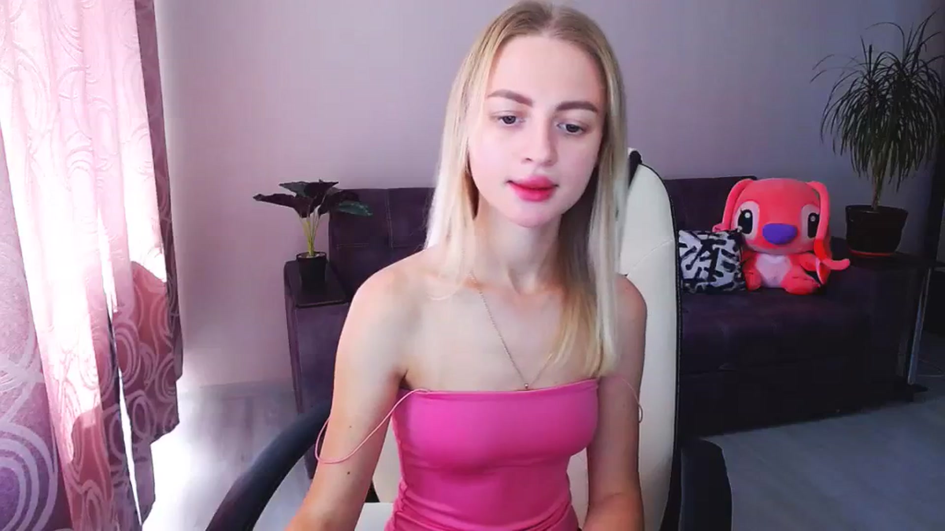 Gallery image thumbnail from BlackLovee's myfreecams stream on, 08/08/2023, 10:07 image 15 of 20