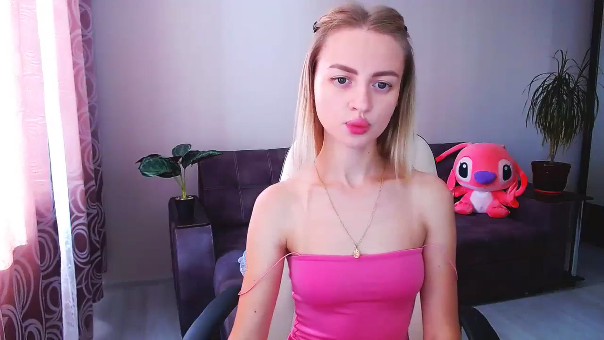 Gallery image thumbnail from BlackLovee's myfreecams stream on, 08/10/2023, 12:48 image 11 of 20