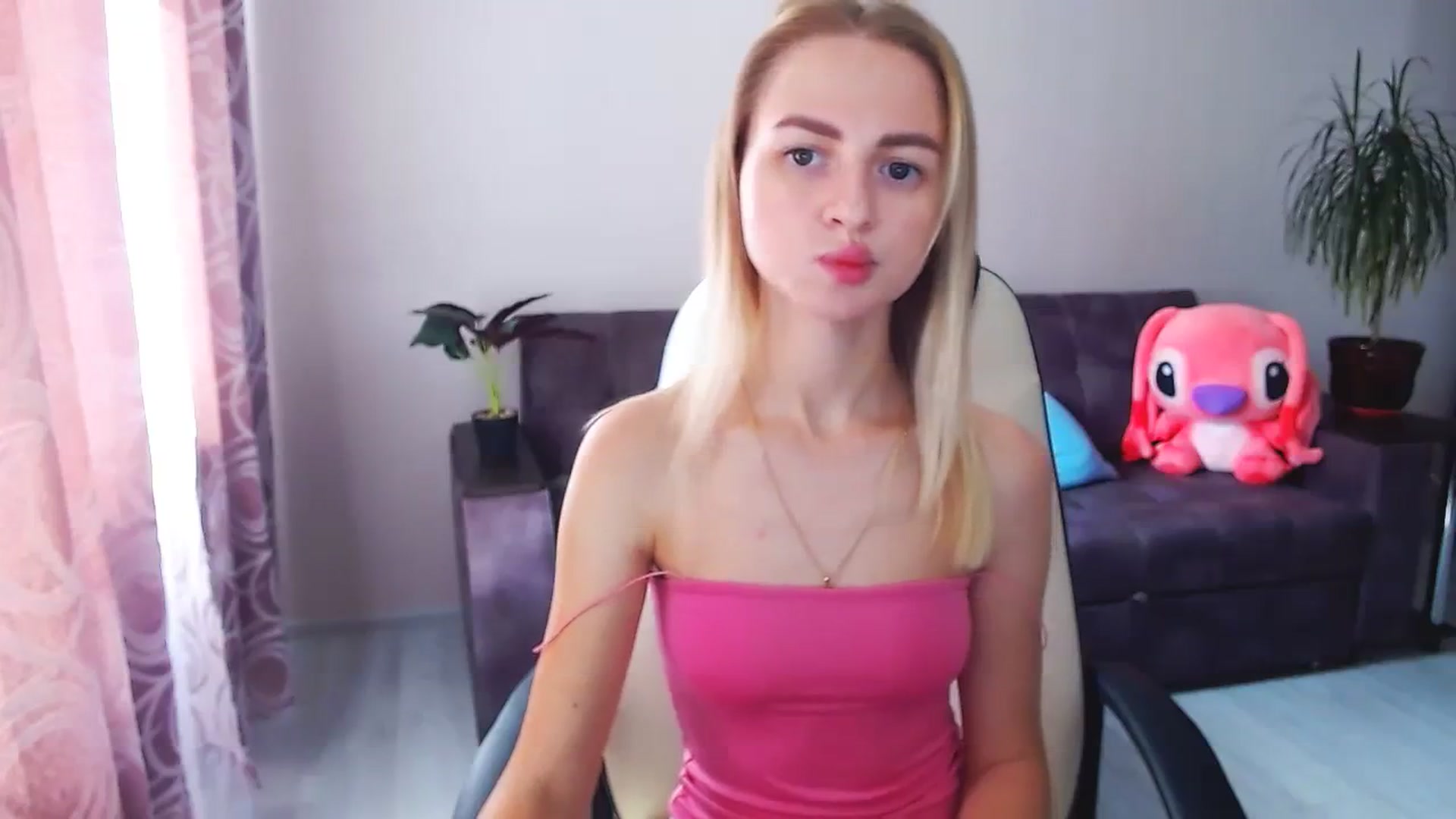 Gallery image thumbnail from BlackLovee's myfreecams stream on, 08/12/2023, 12:18 image 10 of 20