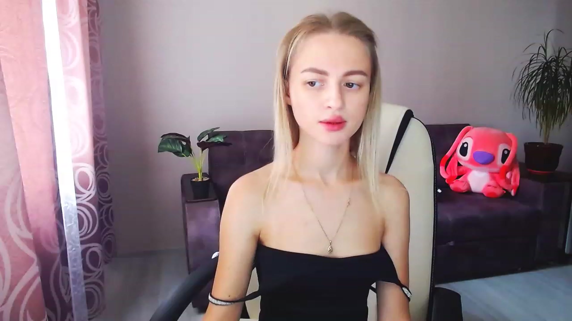 Gallery image thumbnail from BlackLovee's myfreecams stream on, 08/13/2023, 11:44 image 17 of 20