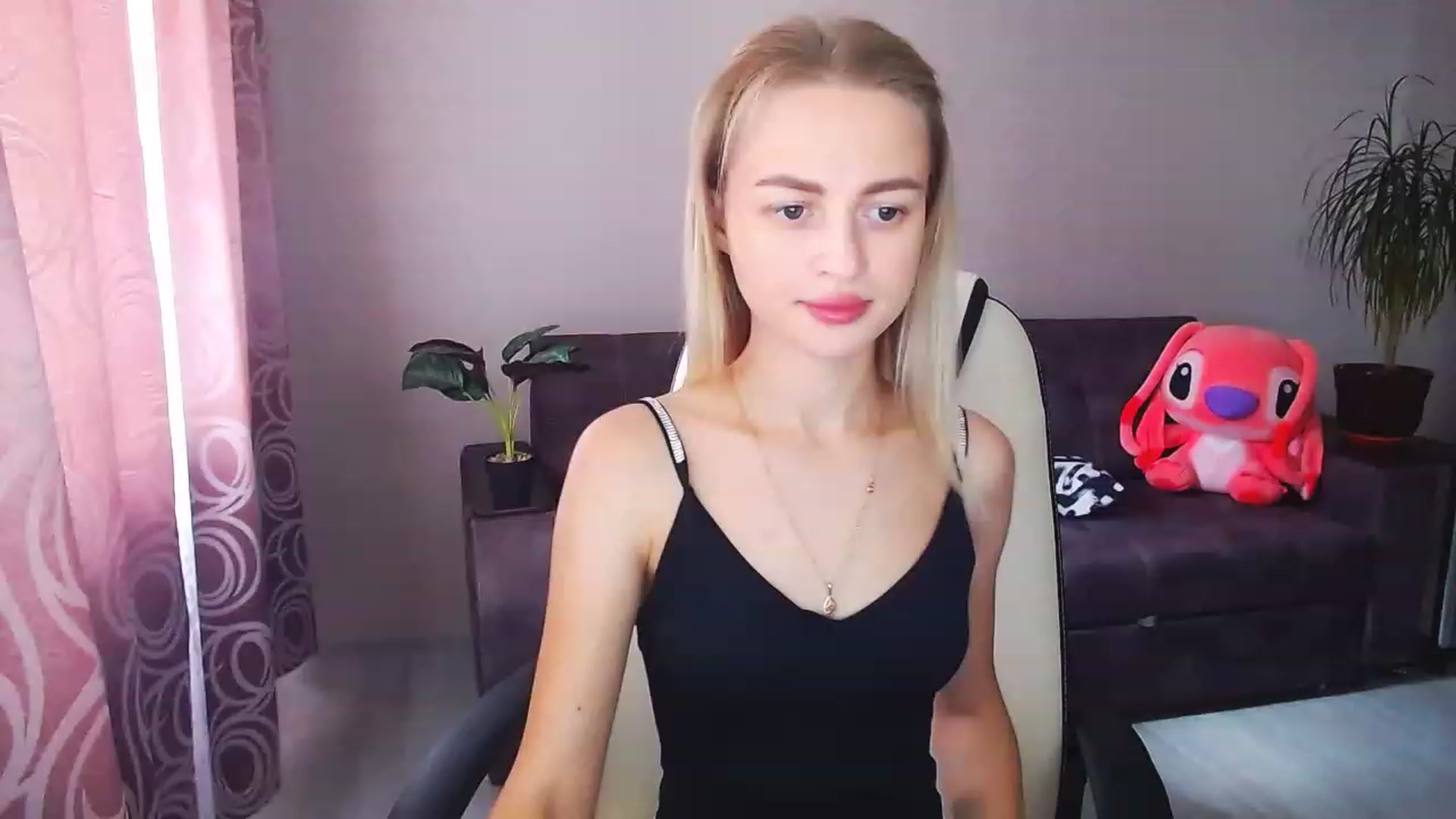 Gallery image thumbnail from BlackLovee's myfreecams stream on, 08/13/2023, 11:44 image 8 of 20