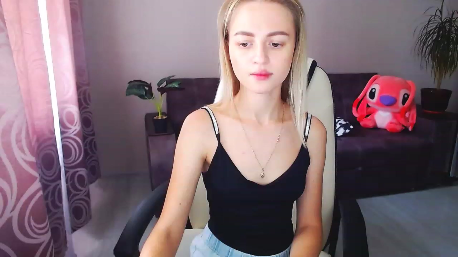 Gallery image thumbnail from BlackLovee's myfreecams stream on, 08/13/2023, 11:44 image 4 of 20