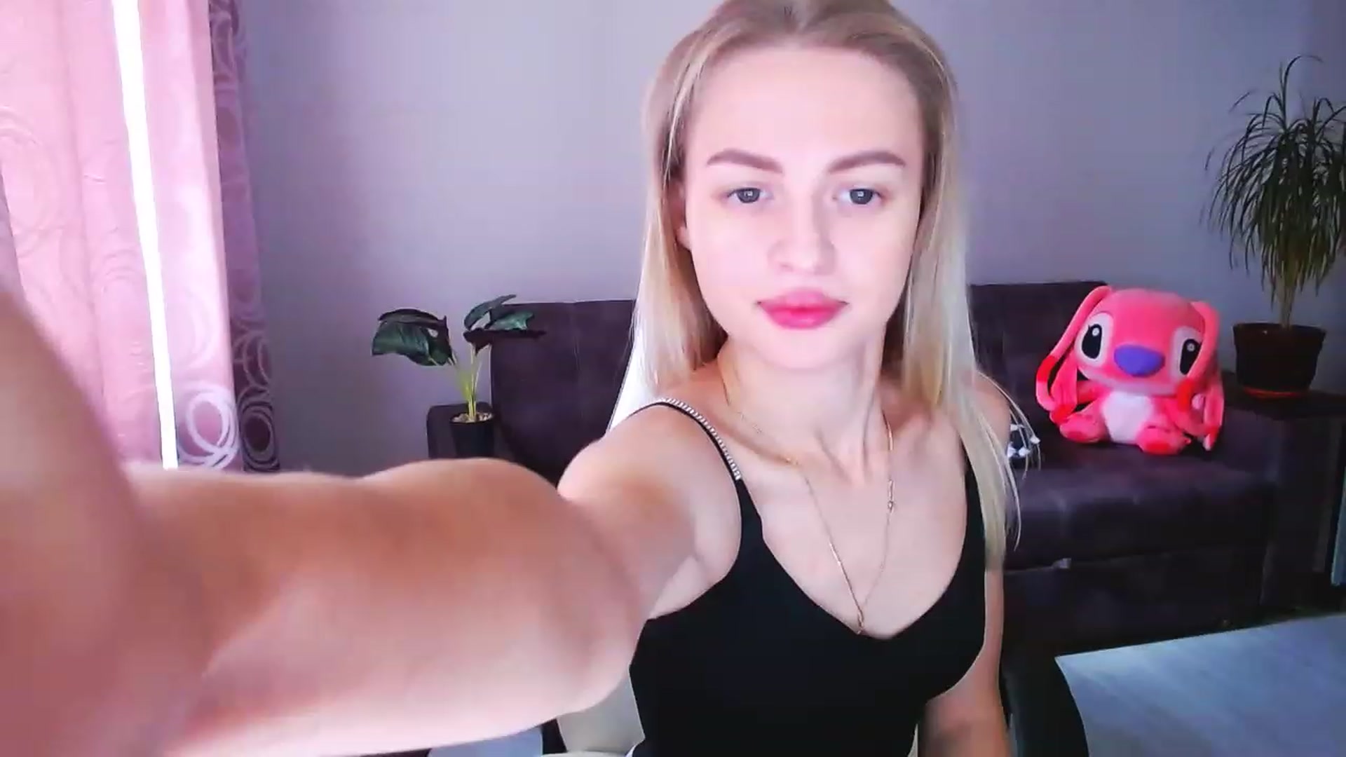 Gallery image thumbnail from BlackLovee's myfreecams stream on, 08/13/2023, 11:44 image 6 of 20