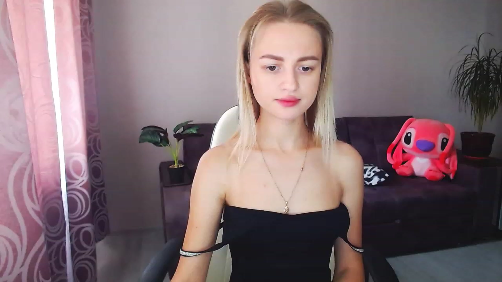 Gallery image thumbnail from BlackLovee's myfreecams stream on, 08/13/2023, 11:44 image 1 of 20
