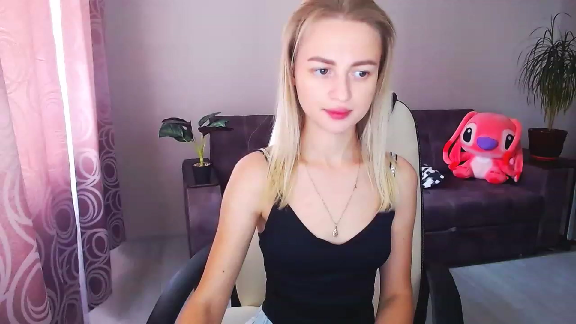 Gallery image thumbnail from BlackLovee's myfreecams stream on, 08/13/2023, 11:44 image 5 of 20