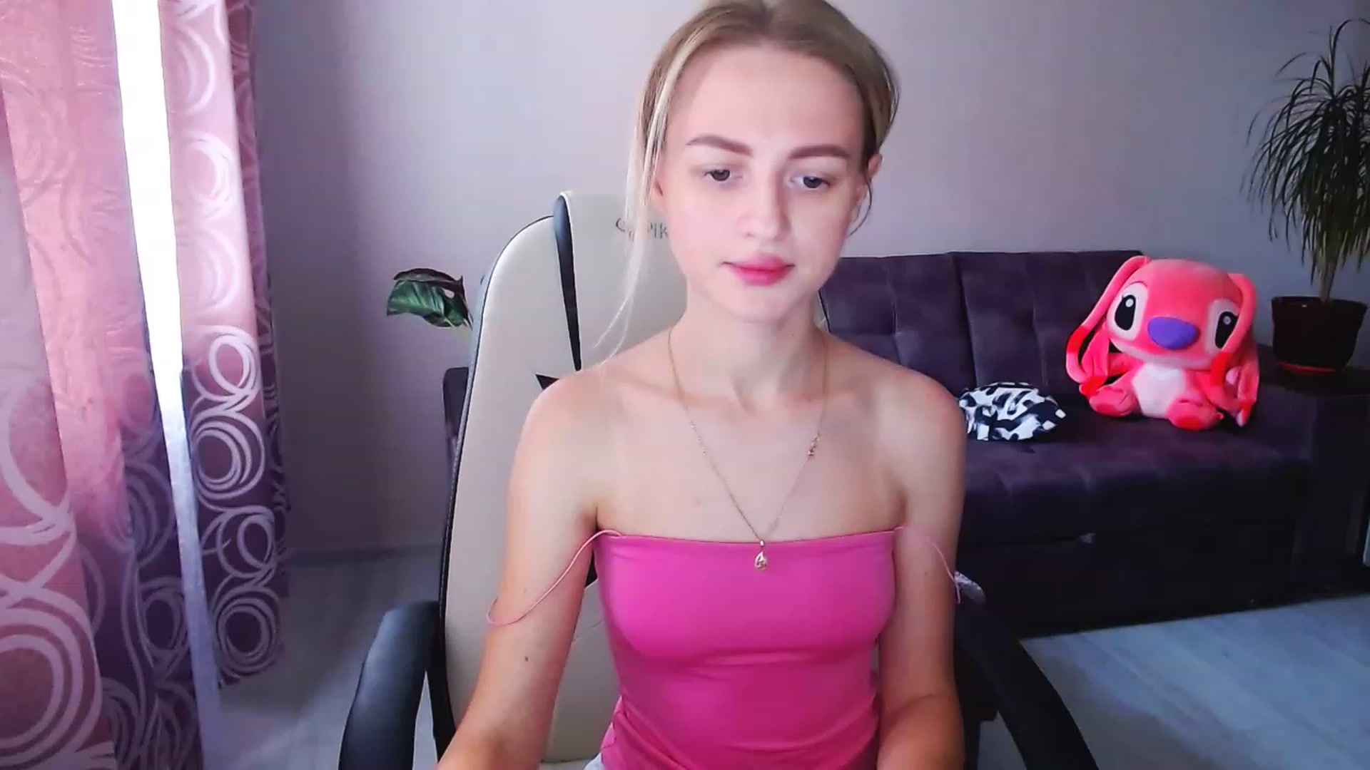 Gallery image thumbnail from BlackLovee's myfreecams stream on, 08/13/2023, 13:15 image 14 of 20