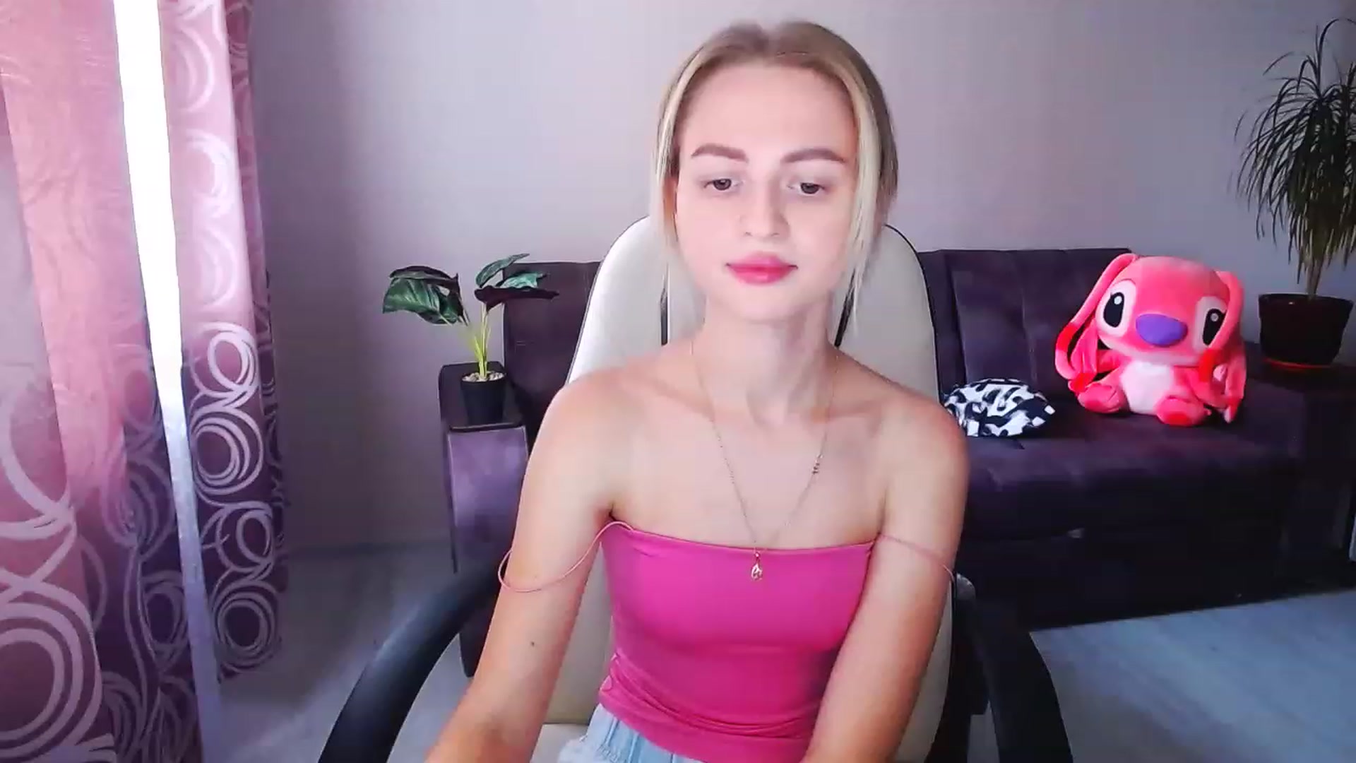 Gallery image thumbnail from BlackLovee's myfreecams stream on, 08/13/2023, 13:15 image 3 of 20