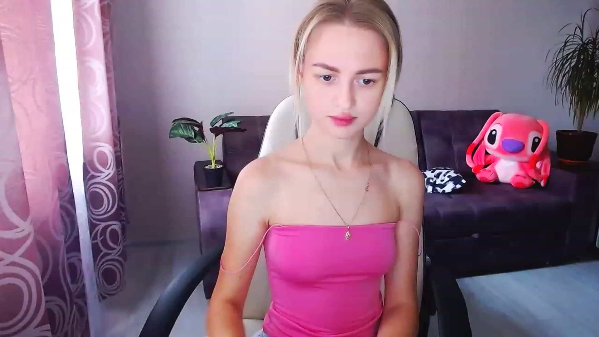 Gallery image thumbnail from BlackLovee's myfreecams stream on, 08/13/2023, 13:15 image 10 of 20