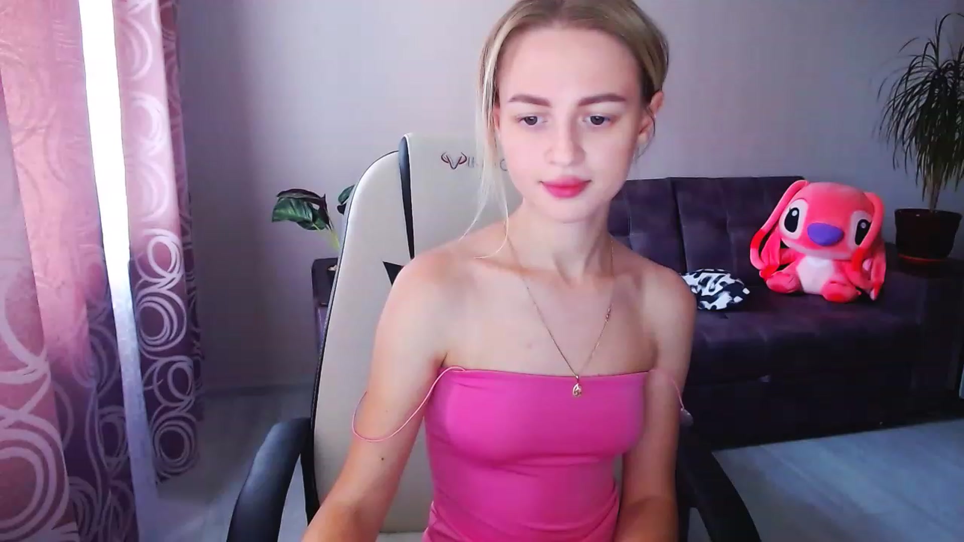 Gallery image thumbnail from BlackLovee's myfreecams stream on, 08/13/2023, 13:15 image 16 of 20