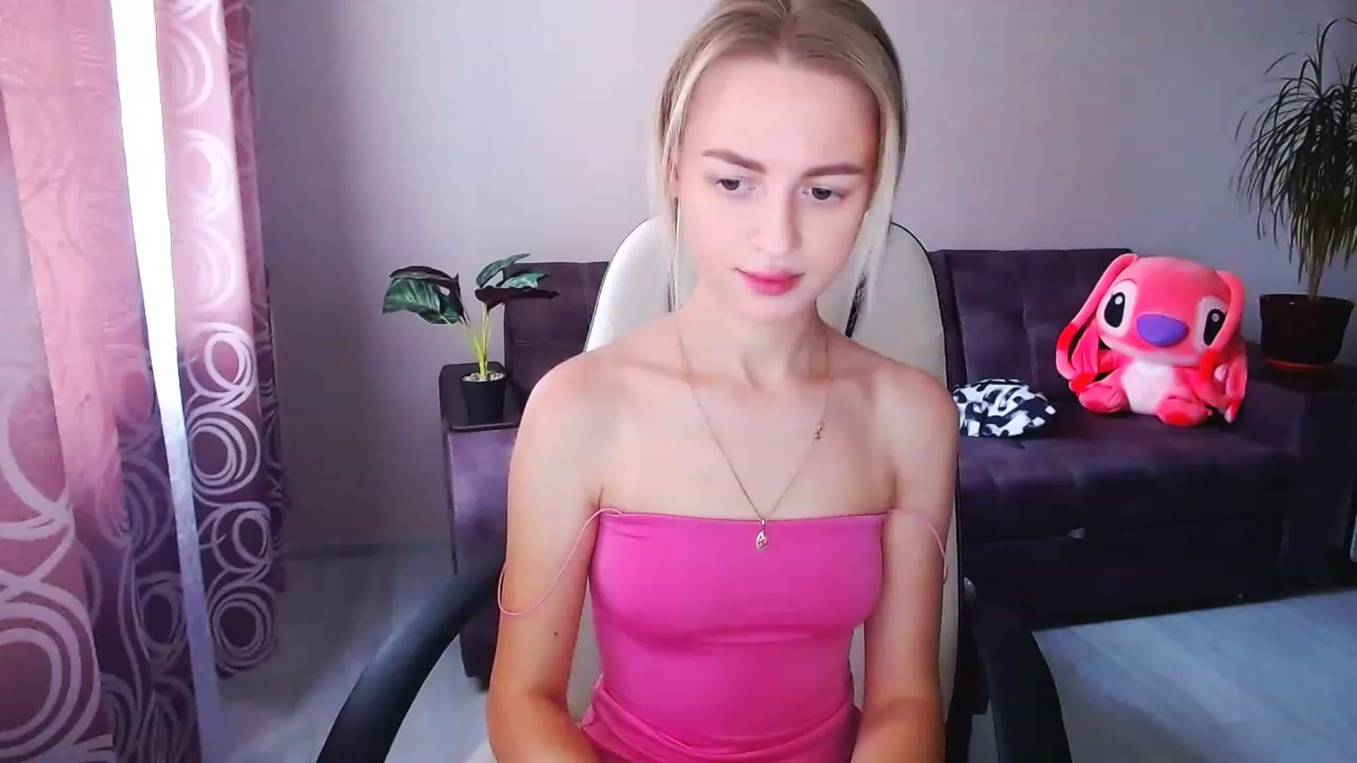 Gallery image thumbnail from BlackLovee's myfreecams stream on, 08/13/2023, 13:15 image 9 of 20