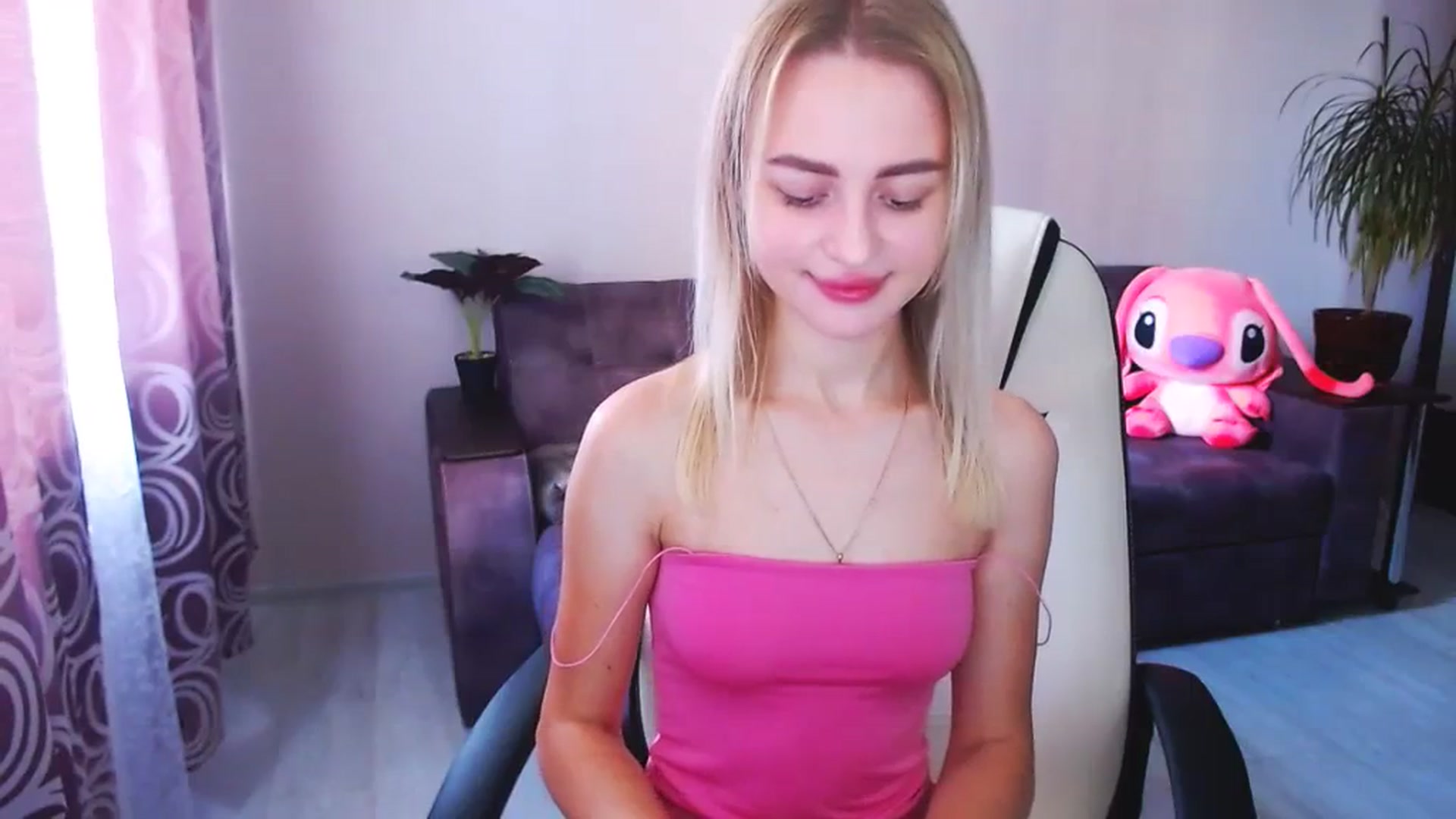 Gallery image thumbnail from BlackLovee's myfreecams stream on, 08/16/2023, 07:44 image 15 of 20
