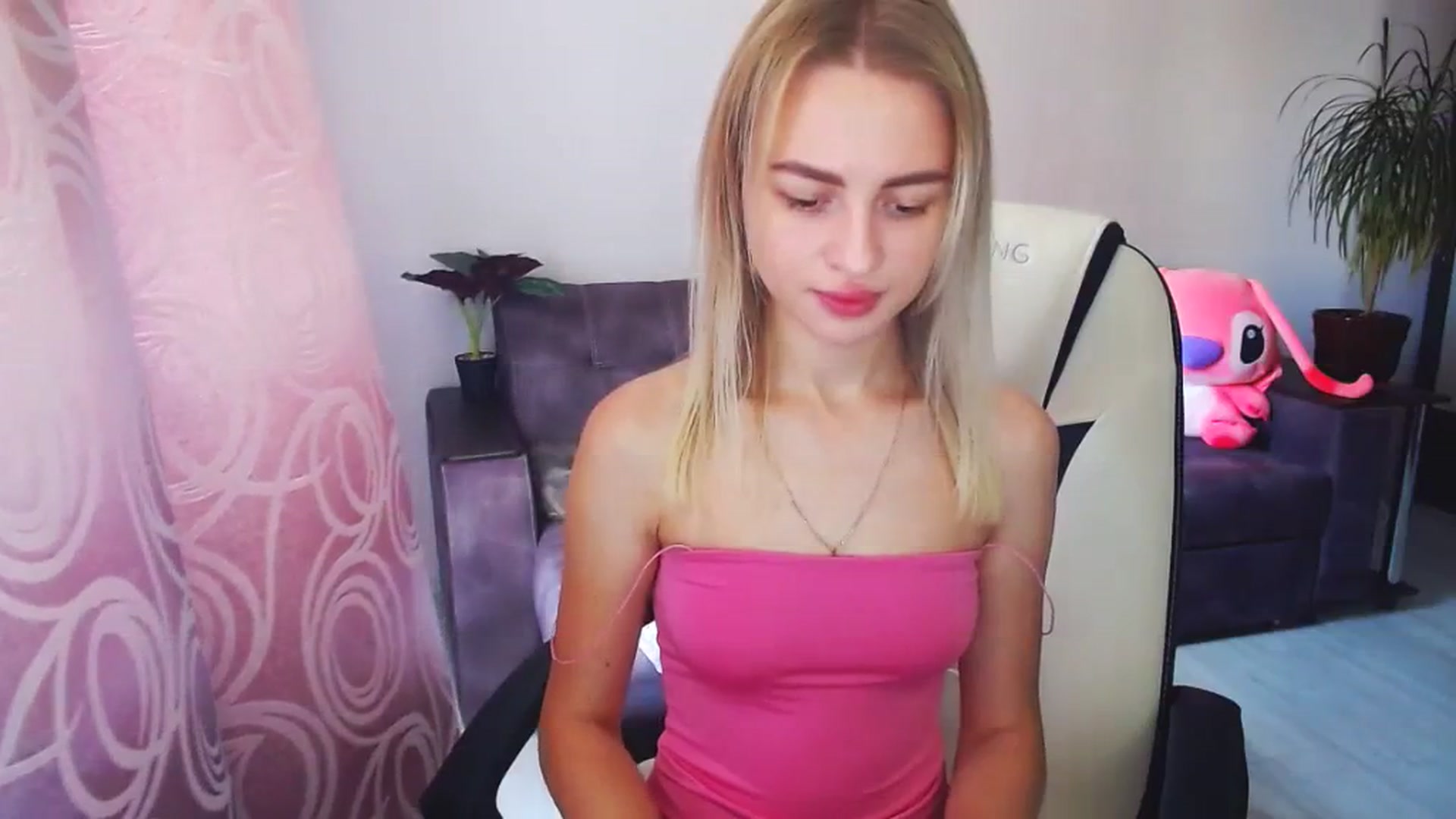 Gallery image thumbnail from BlackLovee's myfreecams stream on, 08/16/2023, 07:44 image 10 of 20