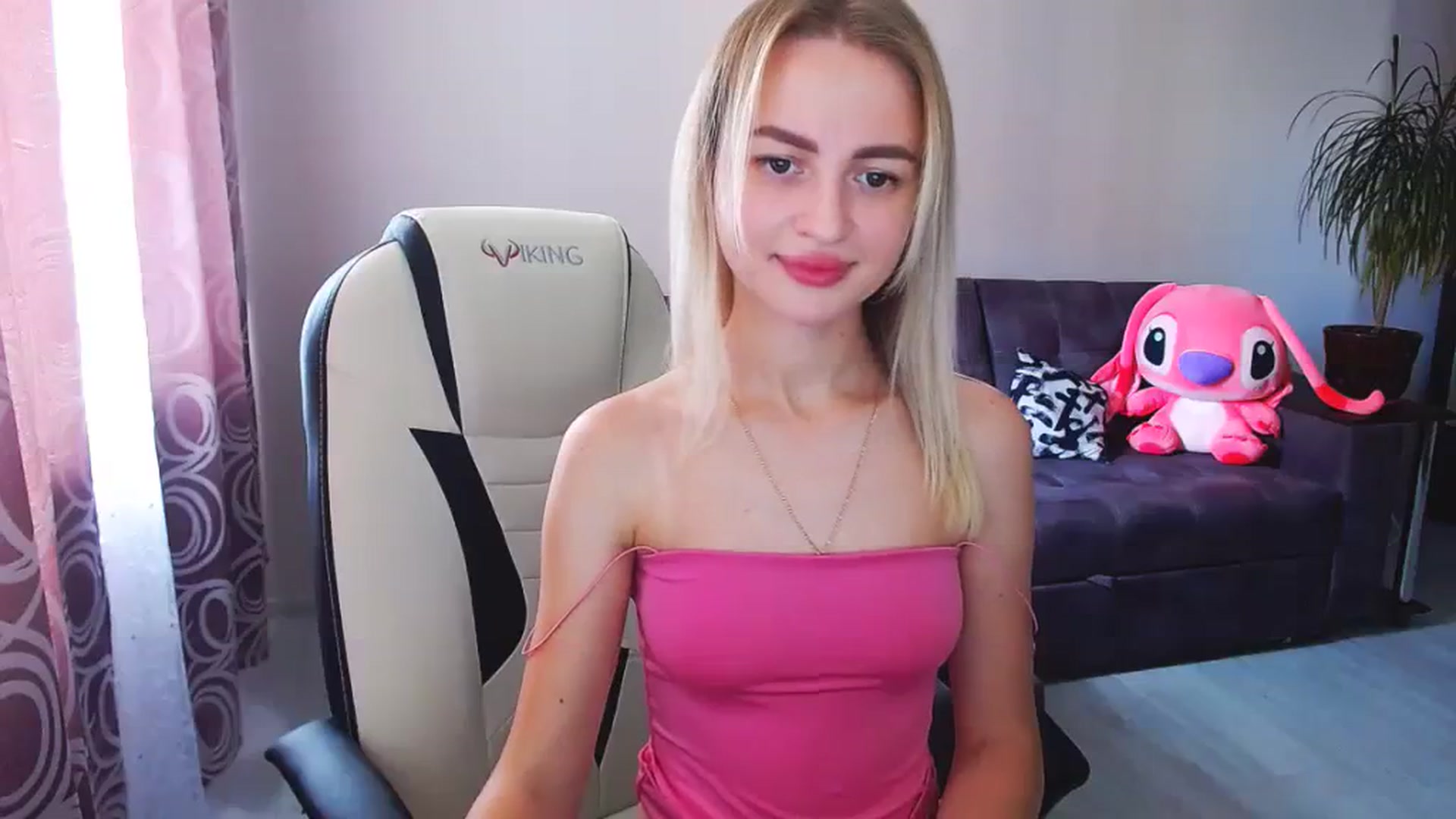 Gallery image thumbnail from BlackLovee's myfreecams stream on, 08/16/2023, 08:44 image 10 of 20