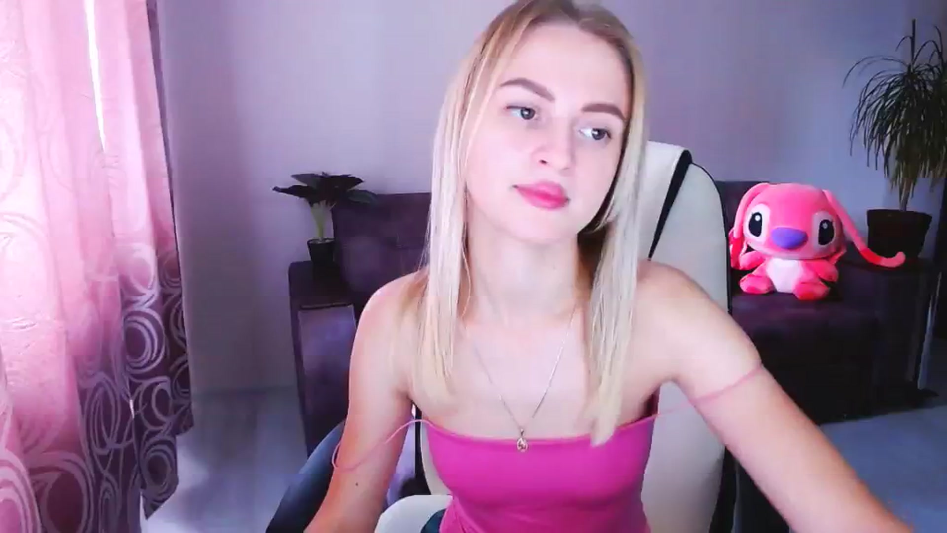 Gallery image thumbnail from BlackLovee's myfreecams stream on, 08/16/2023, 10:25 image 8 of 20