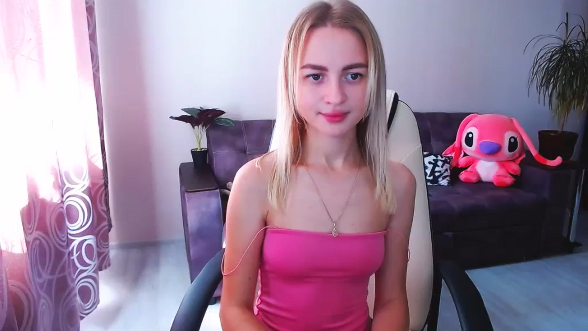Gallery image thumbnail from BlackLovee's myfreecams stream on, 08/16/2023, 10:25 image 14 of 20