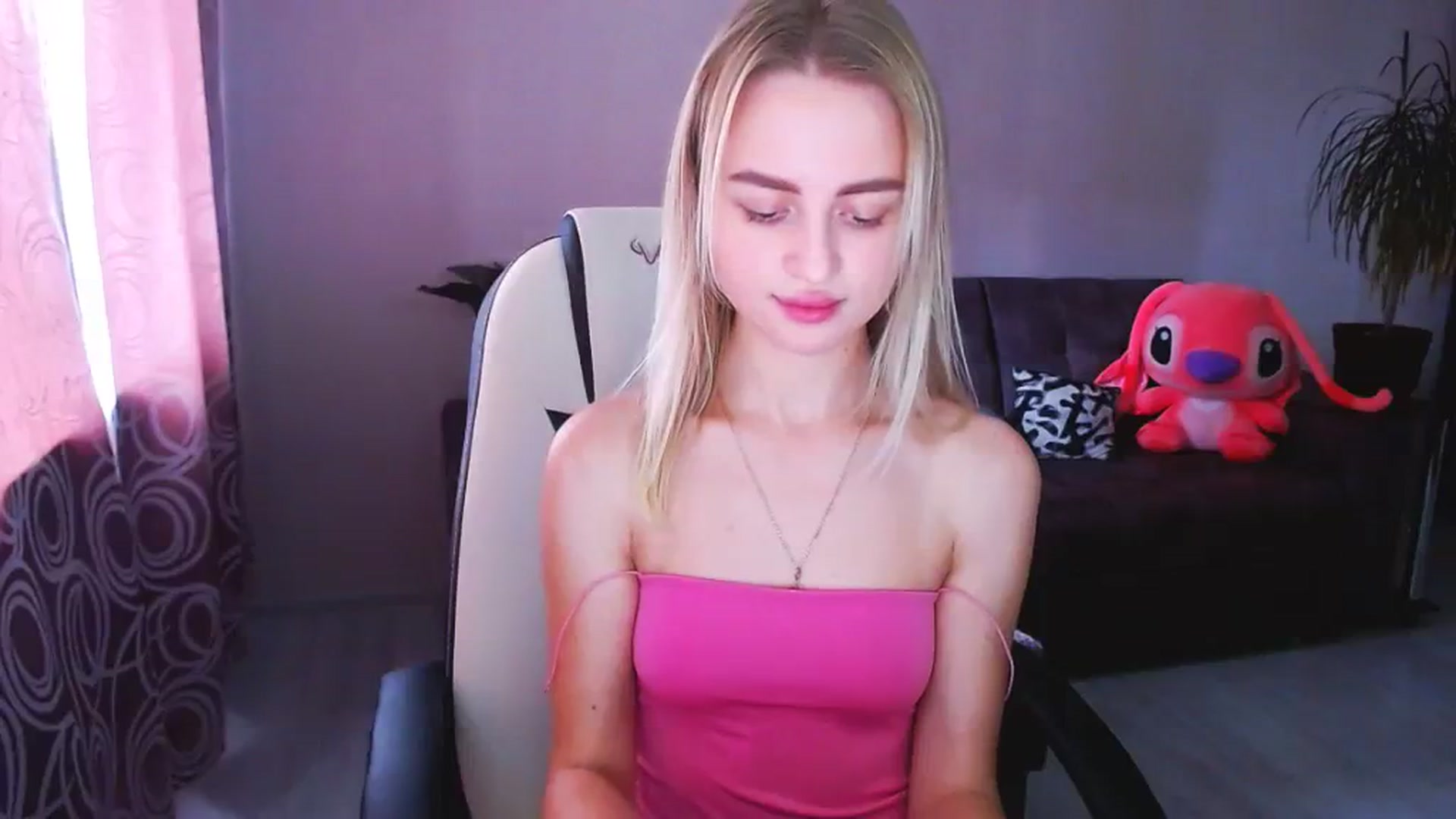 Gallery image thumbnail from BlackLovee's myfreecams stream on, 08/16/2023, 11:18 image 19 of 20
