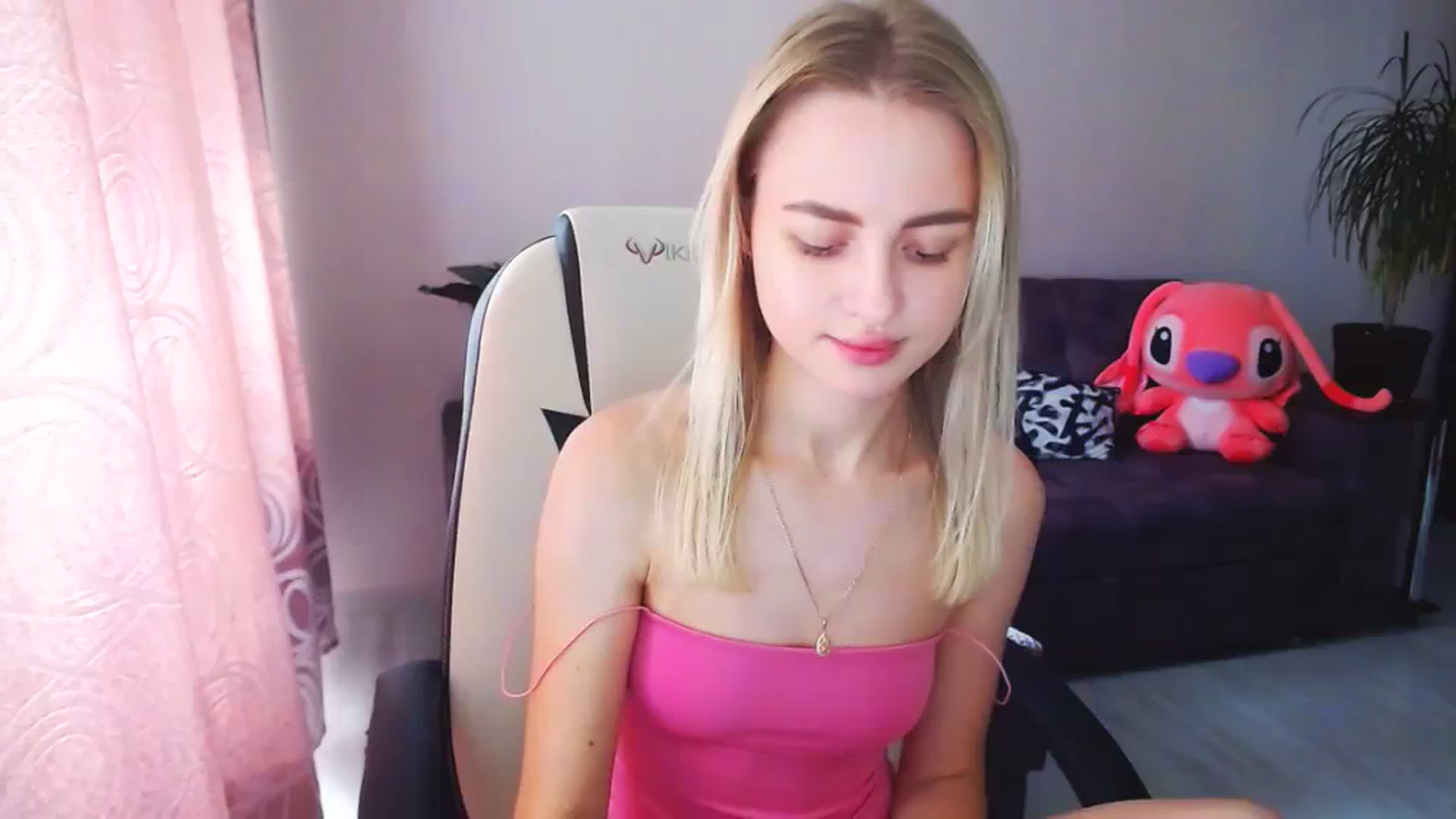 Gallery image thumbnail from BlackLovee's myfreecams stream on, 08/16/2023, 11:18 image 1 of 20