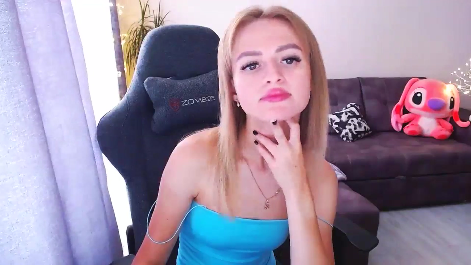 Gallery image thumbnail from BlackLovee's myfreecams stream on, 07/22/2024, 10:48 image 17 of 20