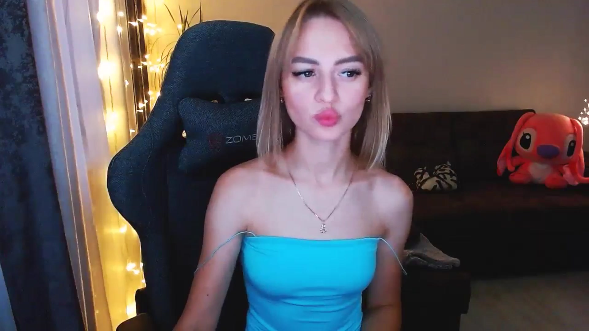 Gallery image thumbnail from BlackLovee's myfreecams stream on, 08/05/2024, 16:36 image 15 of 20