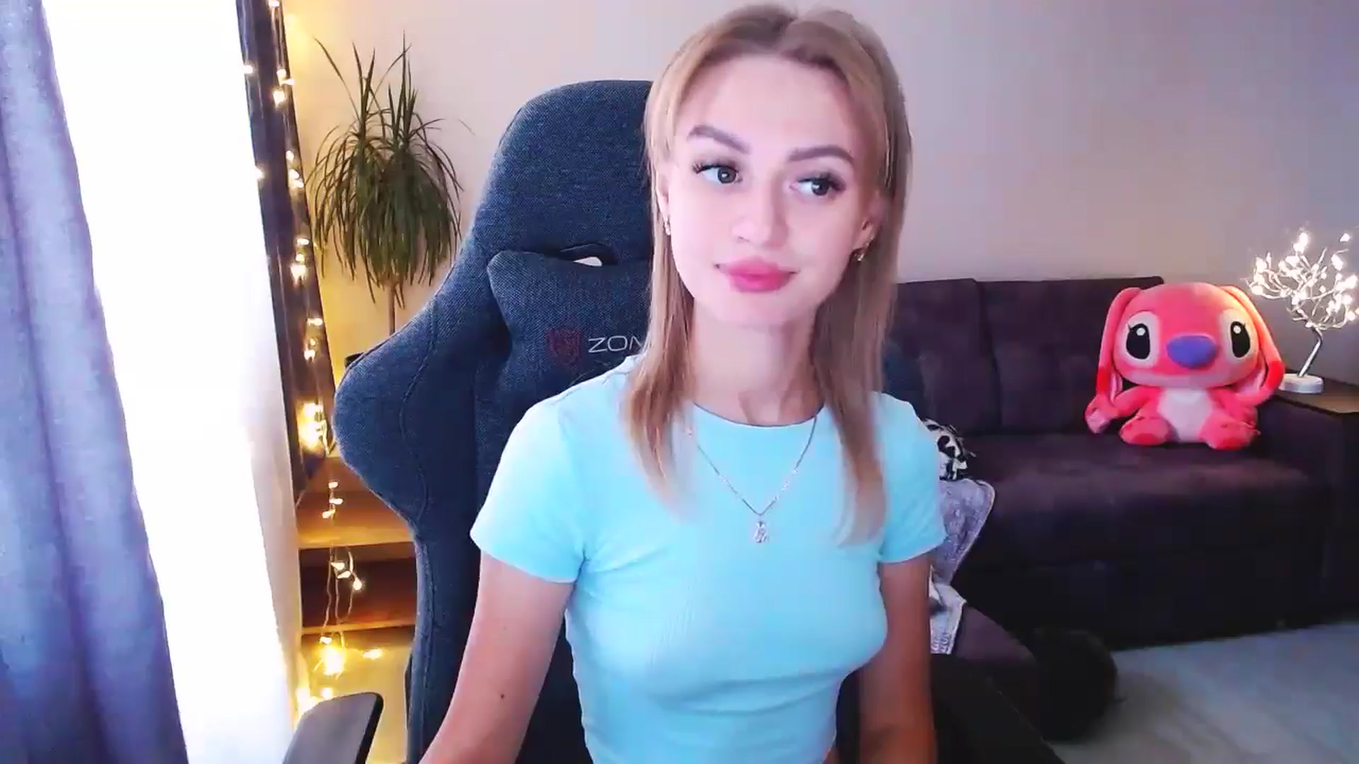 Gallery image thumbnail from BlackLovee's myfreecams stream on, 08/08/2024, 11:38 image 3 of 20