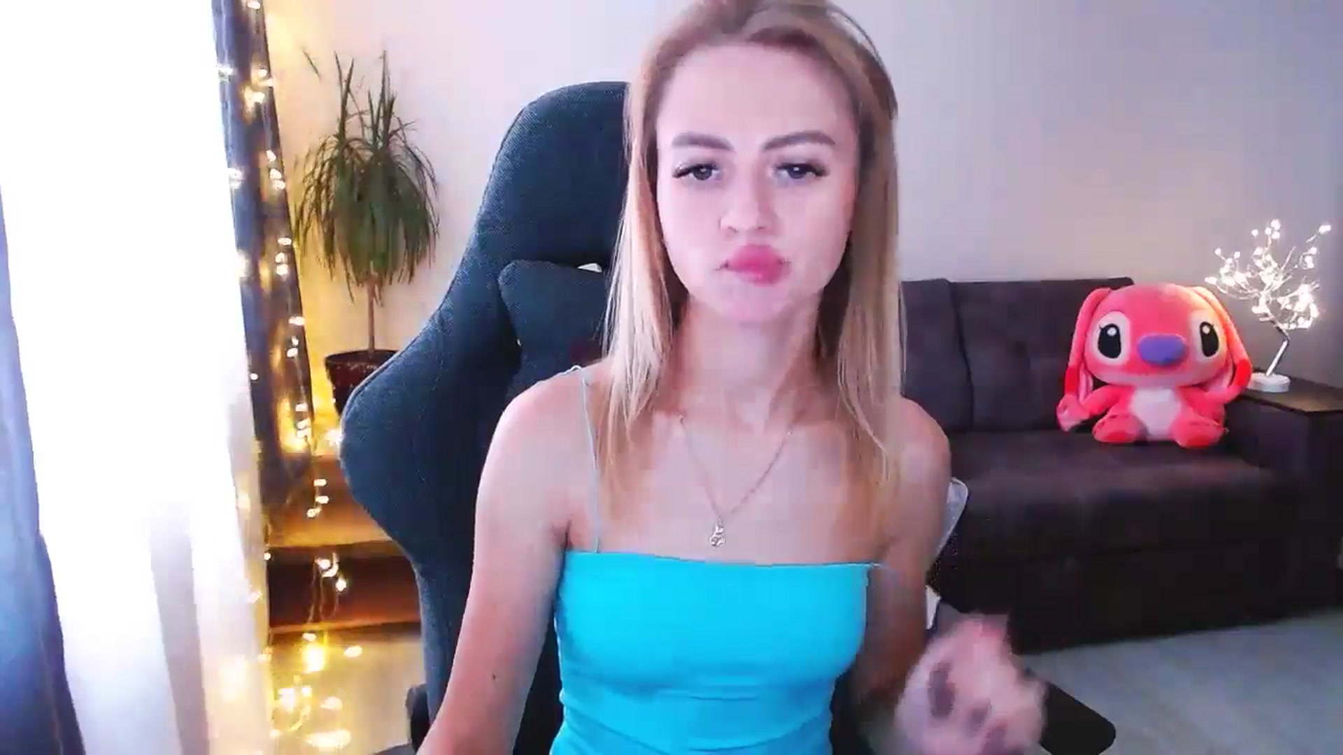 Gallery image thumbnail from BlackLovee's myfreecams stream on, 08/08/2024, 12:30 image 2 of 20
