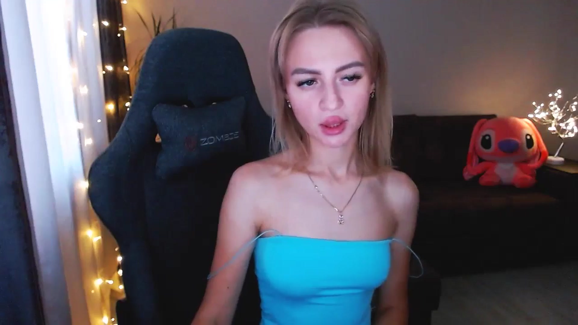 Gallery image thumbnail from BlackLovee's myfreecams stream on, 08/08/2024, 14:53 image 16 of 20