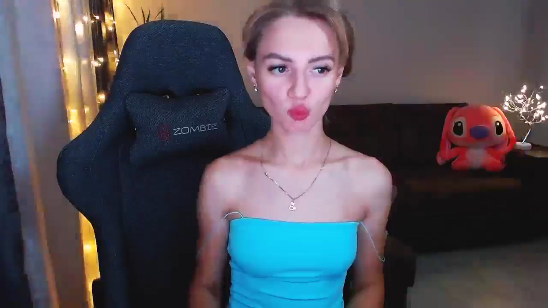 Gallery image thumbnail from BlackLovee's myfreecams stream on, 08/08/2024, 16:58 image 12 of 20